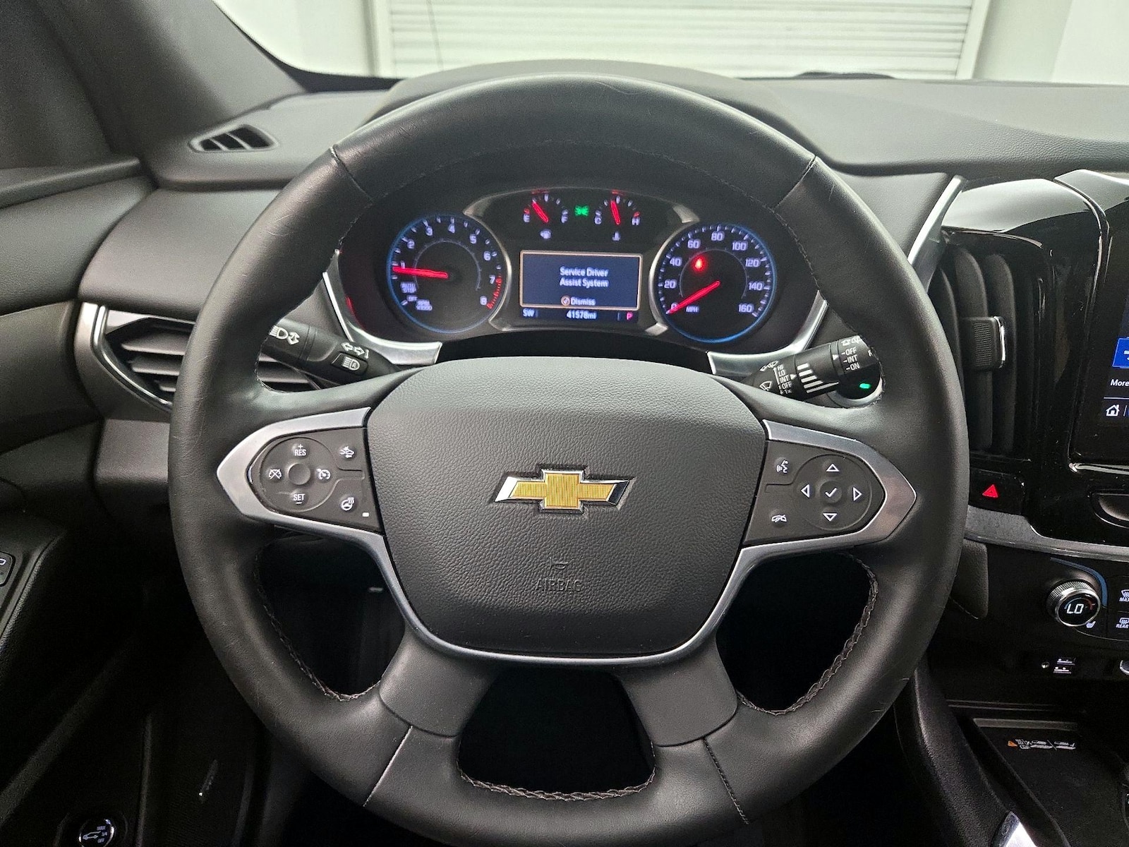 2023 Chevrolet Traverse 3LT - Photo 11
