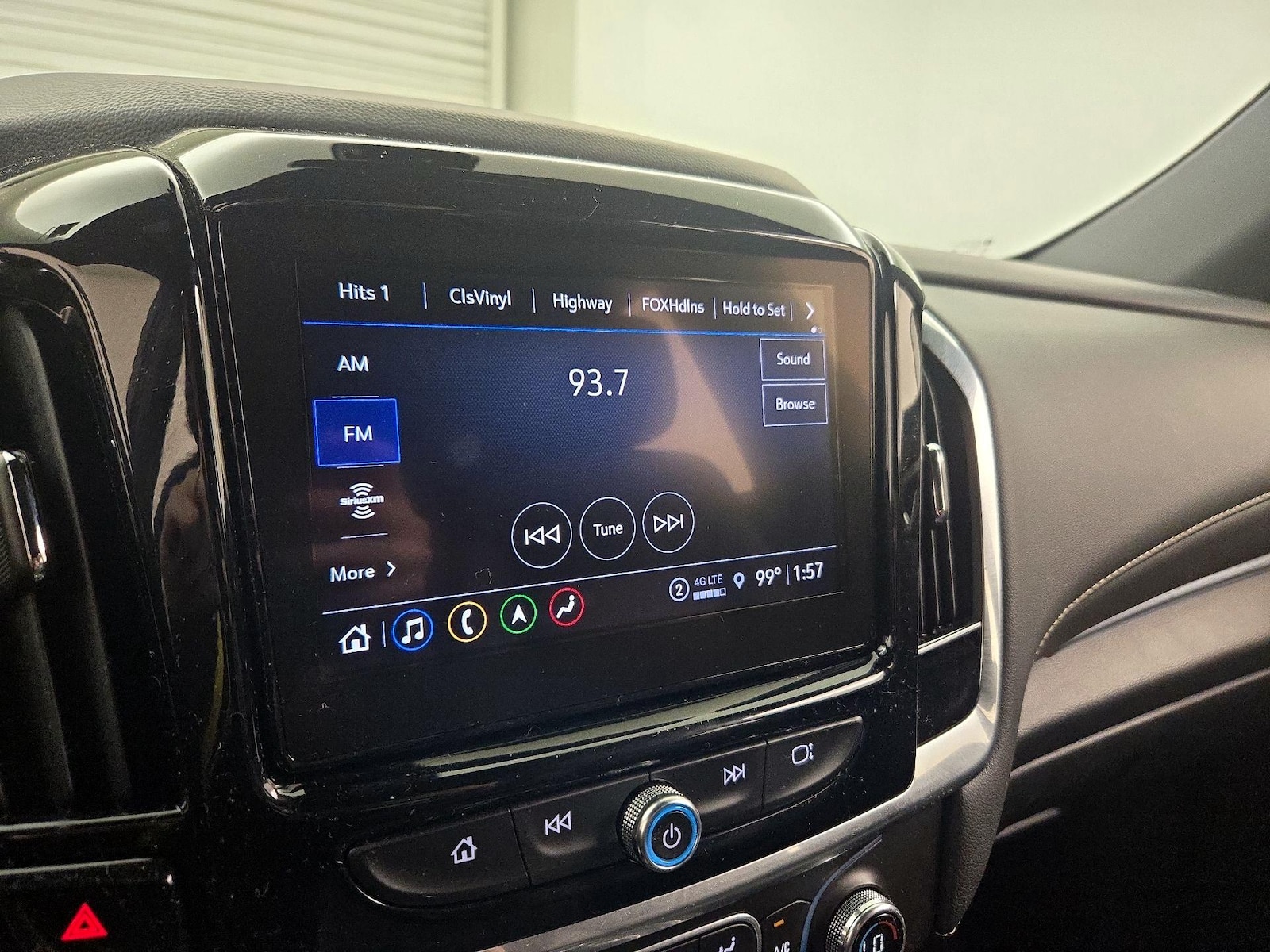 2023 Chevrolet Traverse 3LT - Photo 15