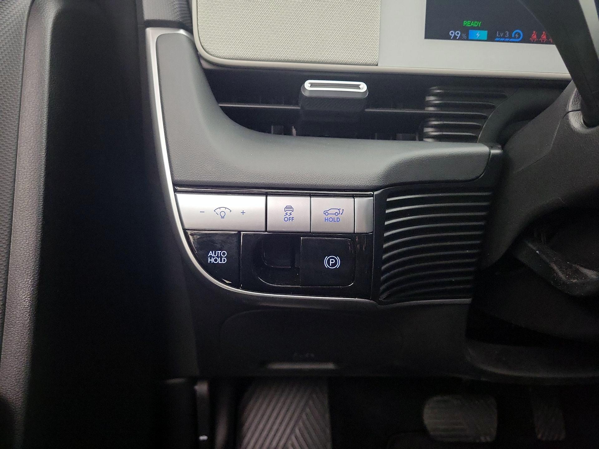 Thumbnail: 2024 Hyundai Ioniq 5 - 13