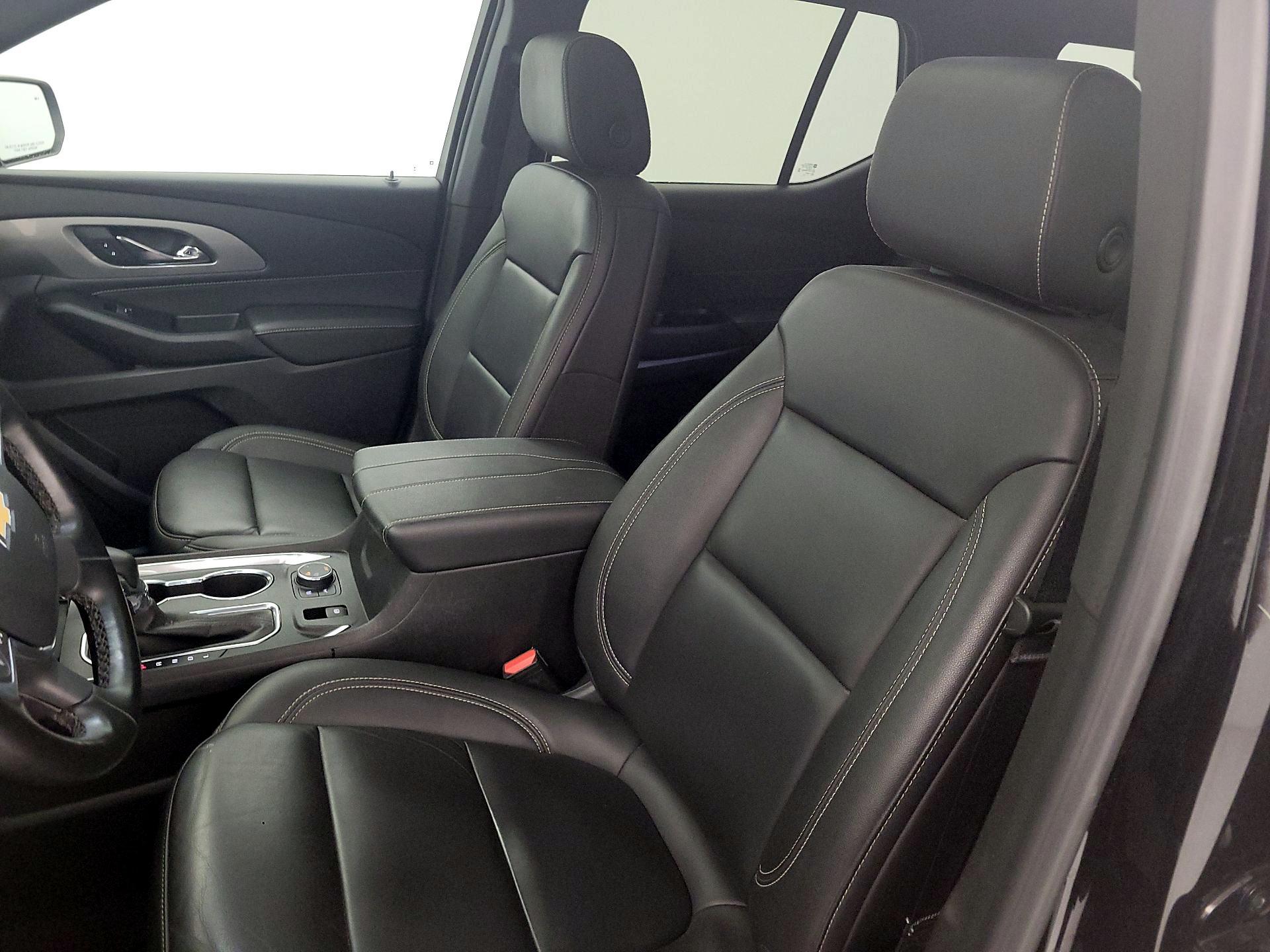 Thumbnail: 2023 Chevrolet Traverse - 11