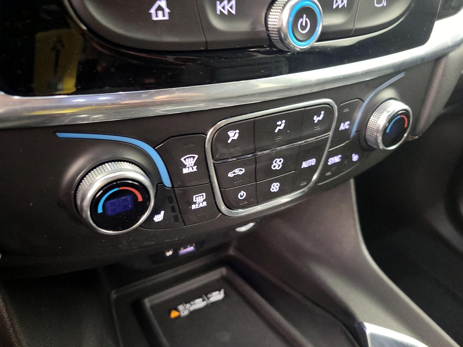 2023 Chevrolet Traverse 3LT - Photo 17