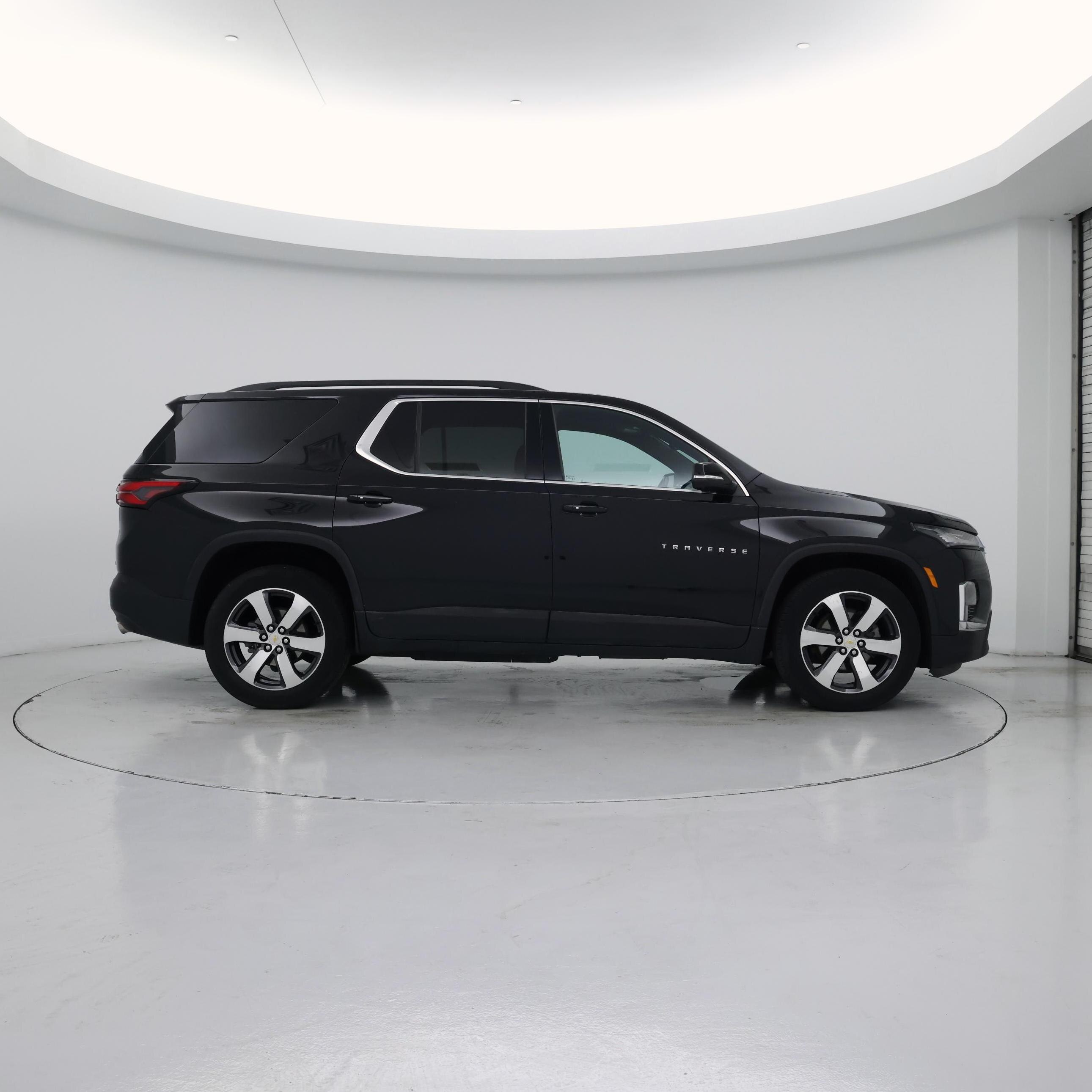 Thumbnail: 2023 Chevrolet Traverse - 7