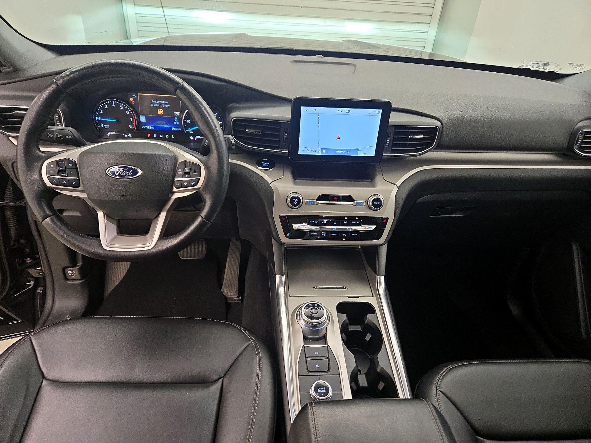 Thumbnail: 2022 Ford Explorer - 9