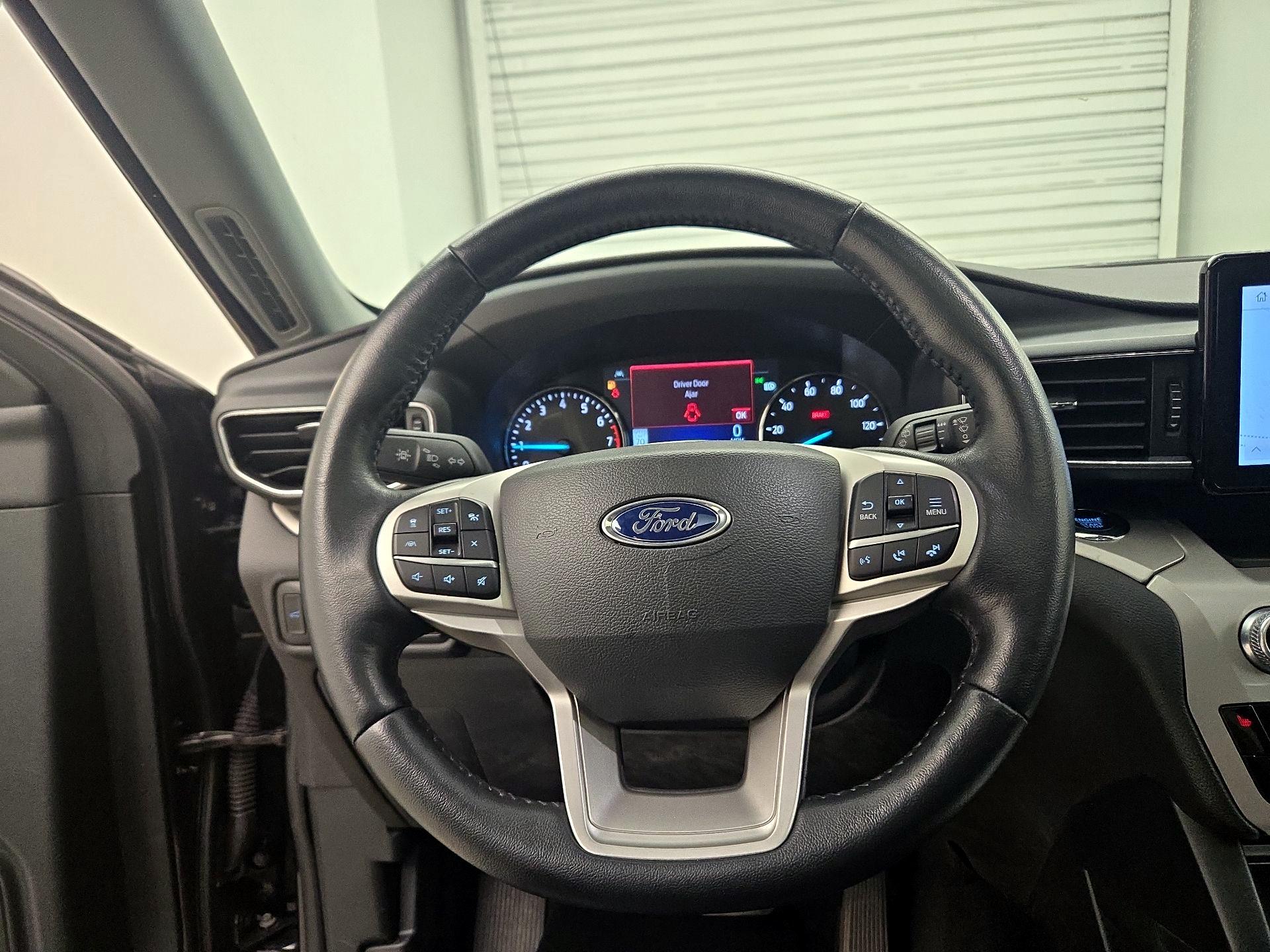 Thumbnail: 2022 Ford Explorer - 10