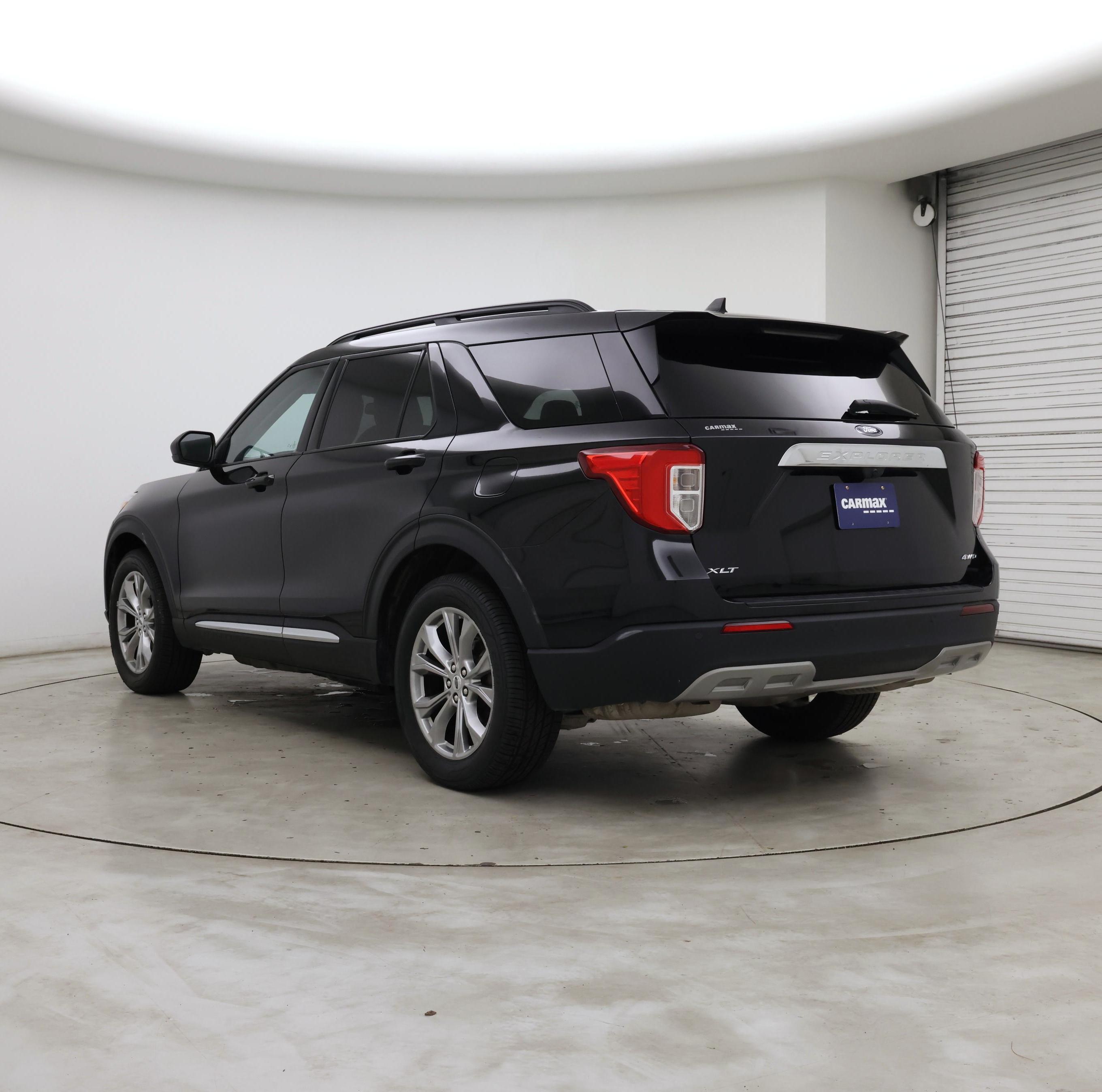 Thumbnail: 2022 Ford Explorer - 2
