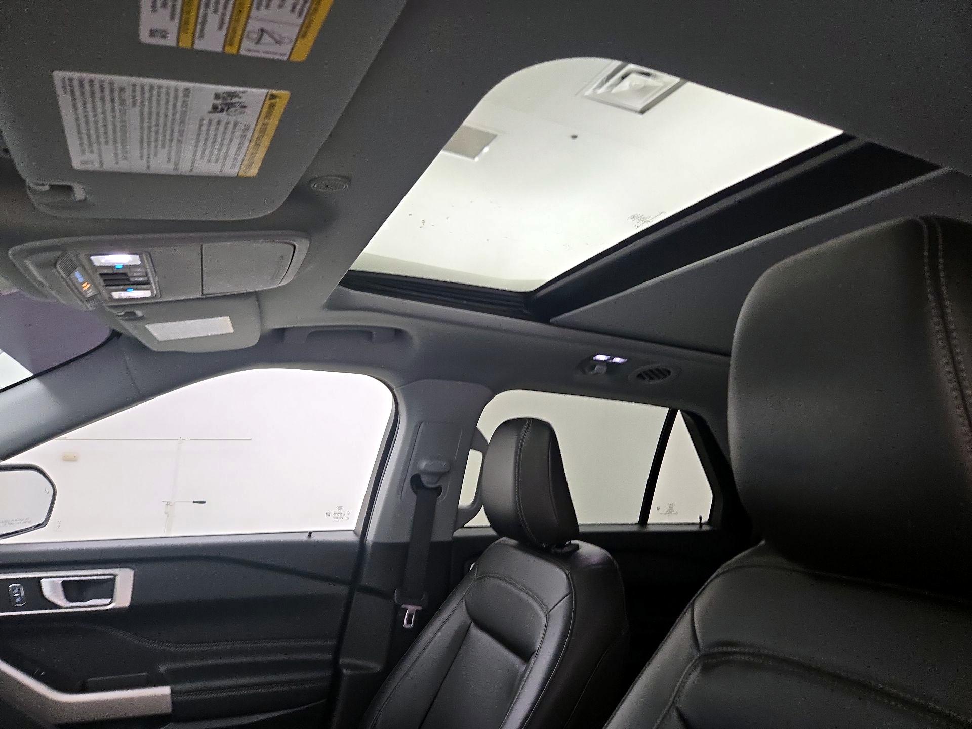 Thumbnail: 2022 Ford Explorer - 20