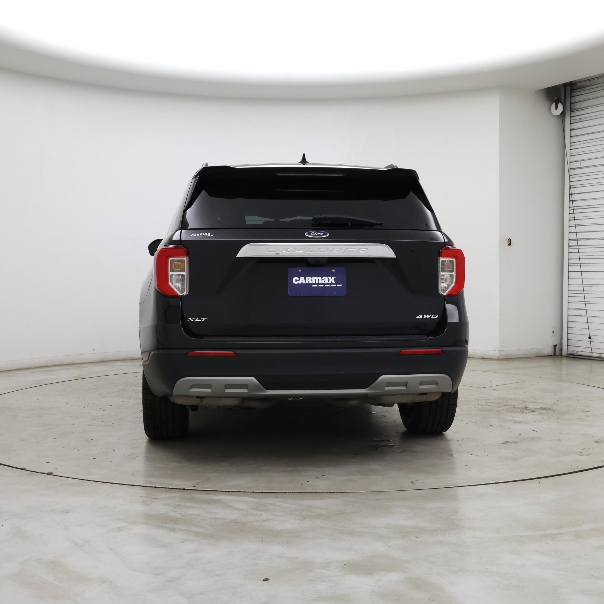 Thumbnail: 2022 Ford Explorer - 6