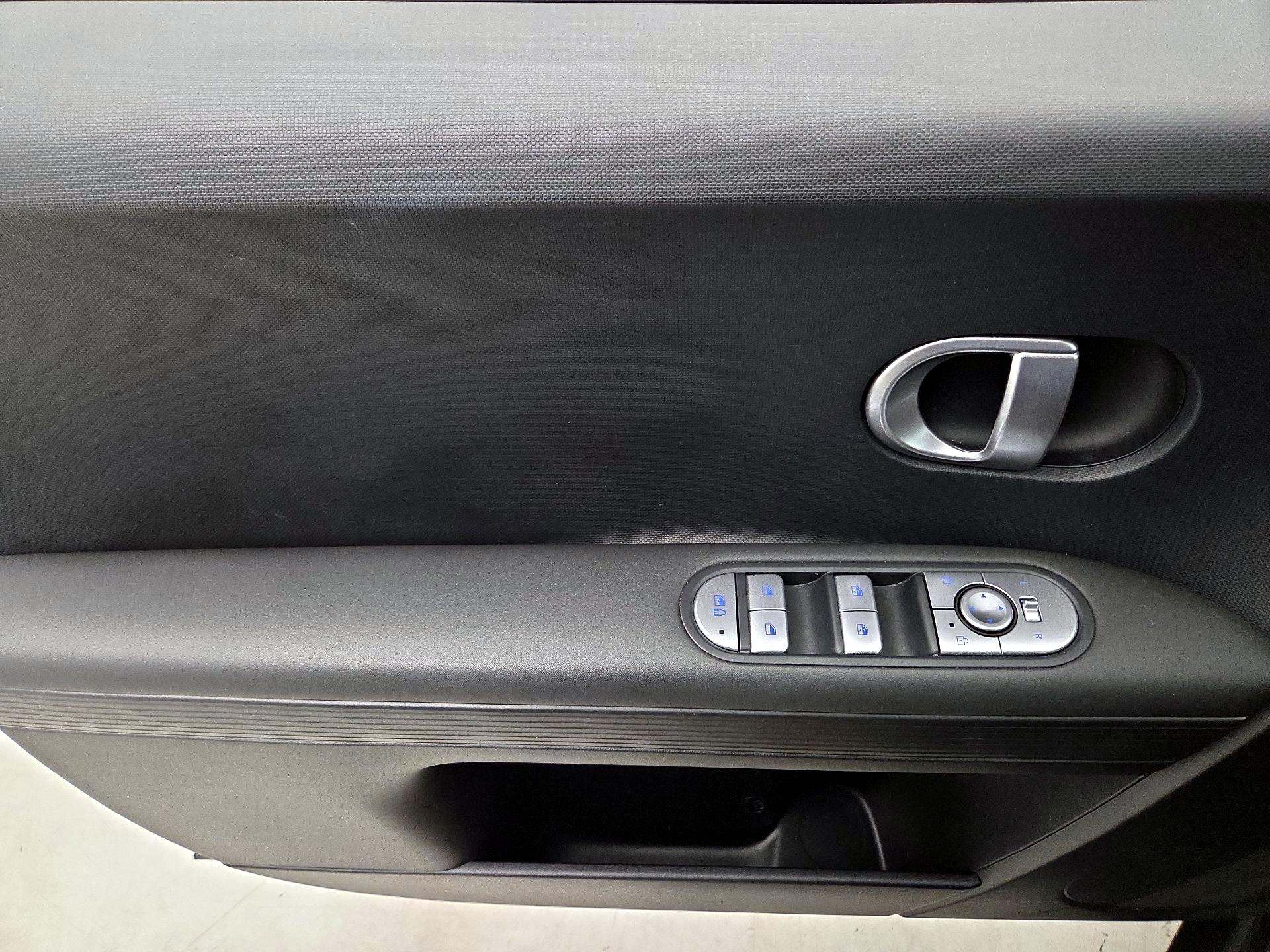 Thumbnail: 2024 Hyundai Ioniq 5 - 12