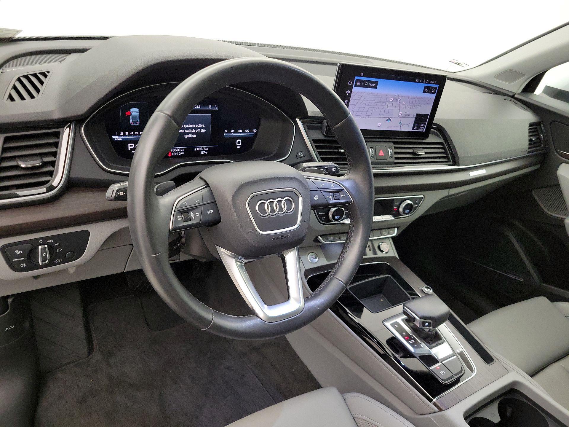 Thumbnail: 2023 Audi Q5 - 9