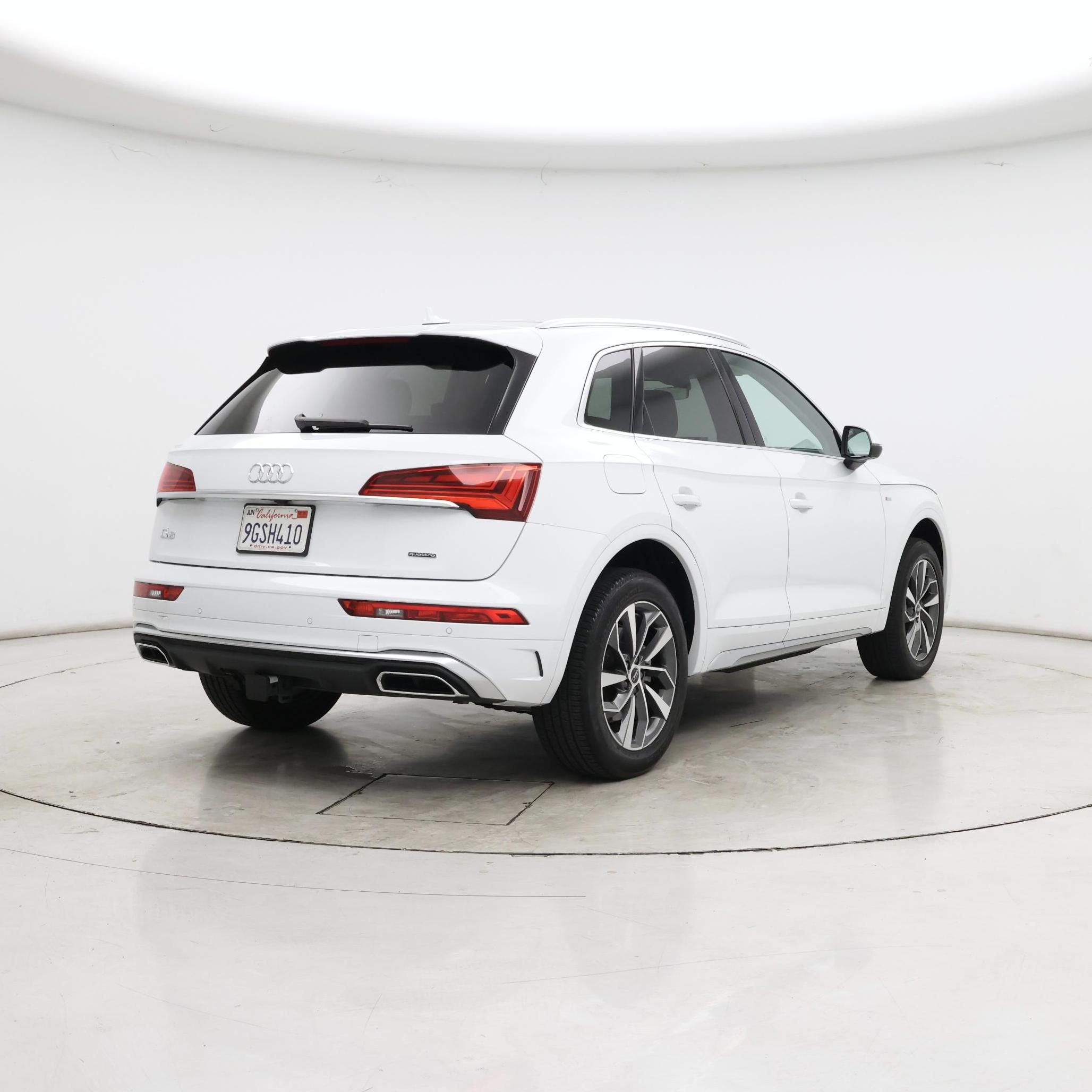 Thumbnail: 2023 Audi Q5 - 8