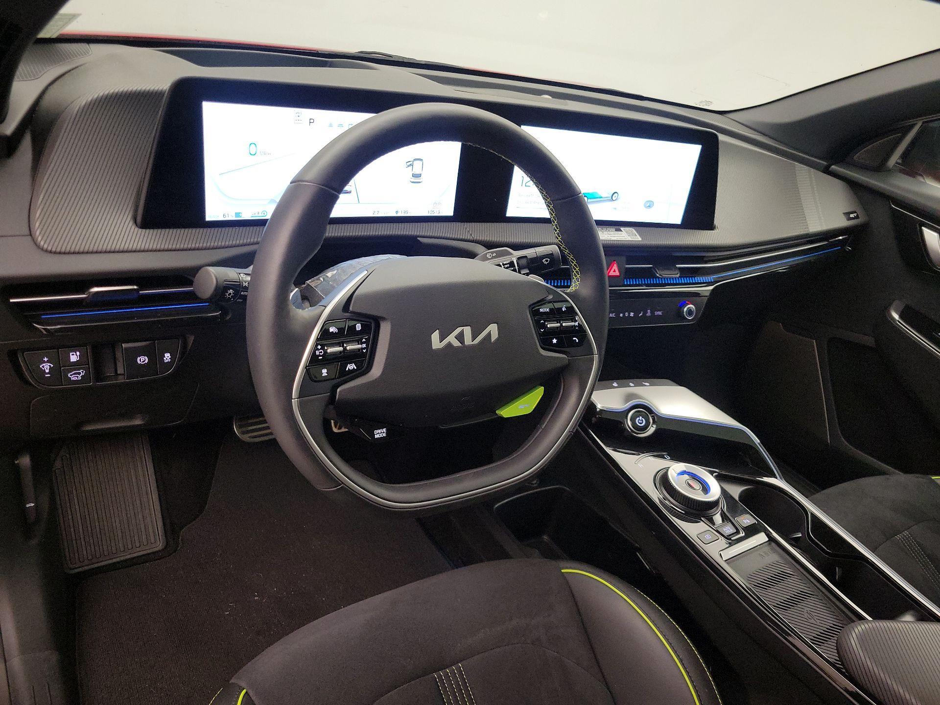 Thumbnail: 2023 Kia EV6 - 9