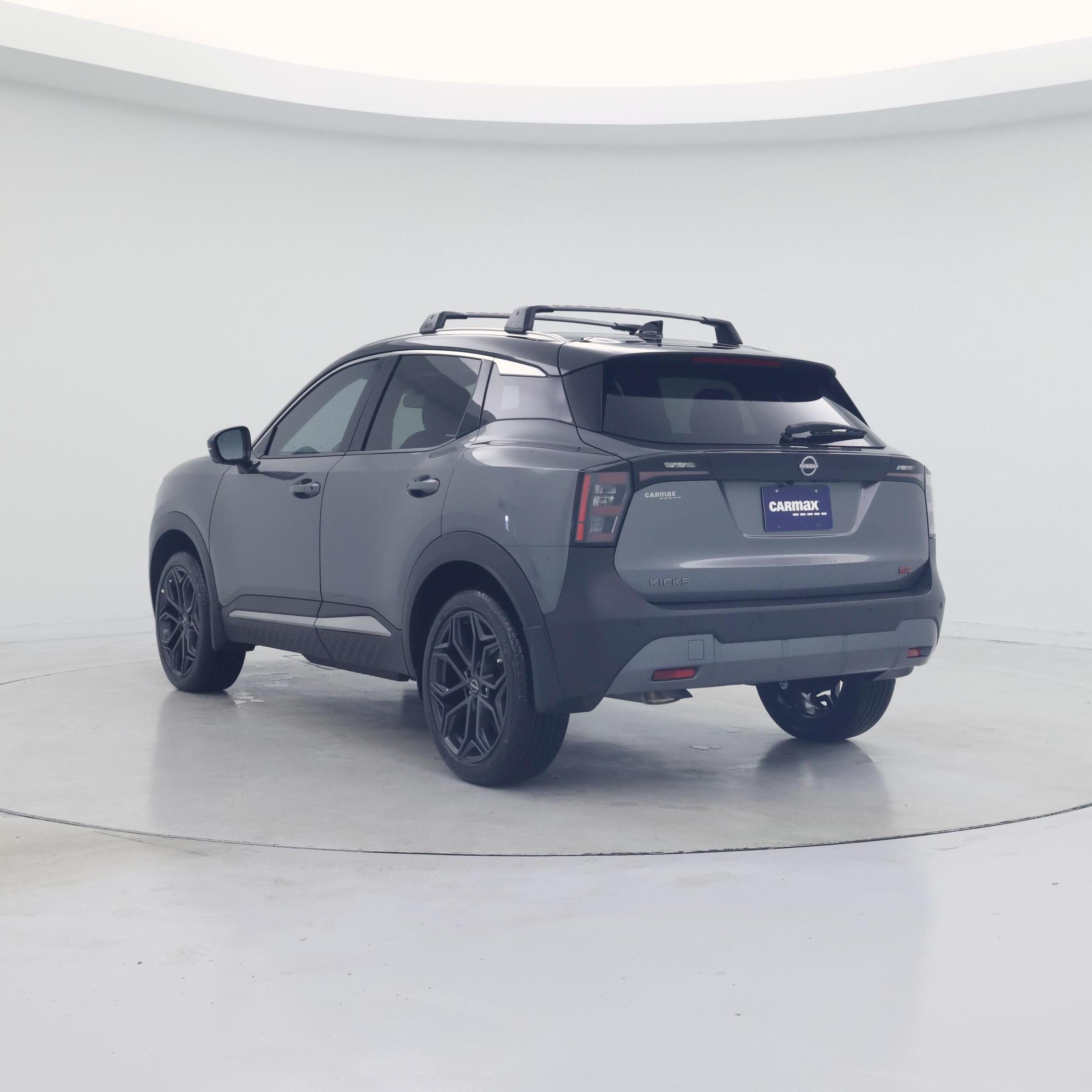 Thumbnail: 2025 Nissan Kicks - 2