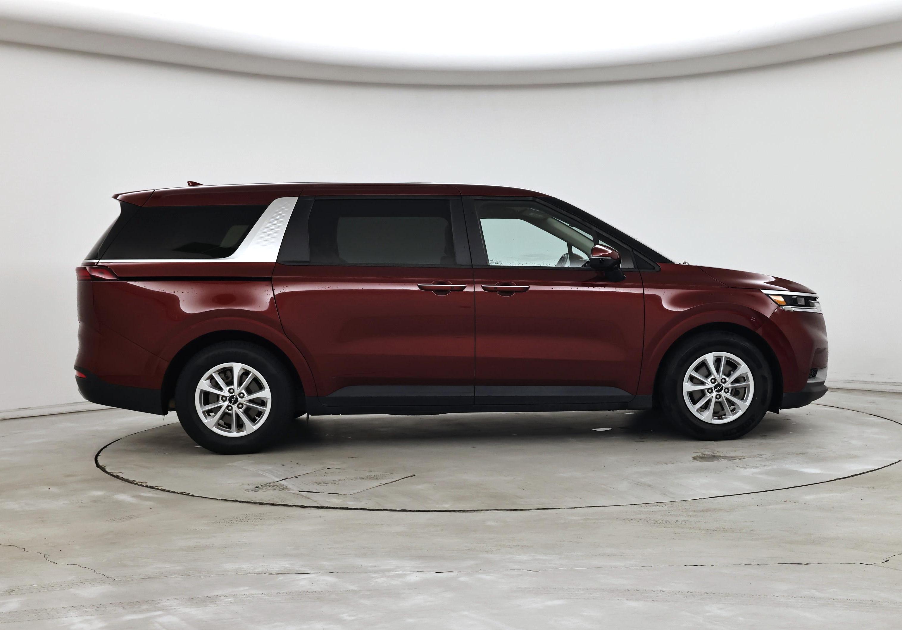 Thumbnail: 2023 Kia Carnival - 7