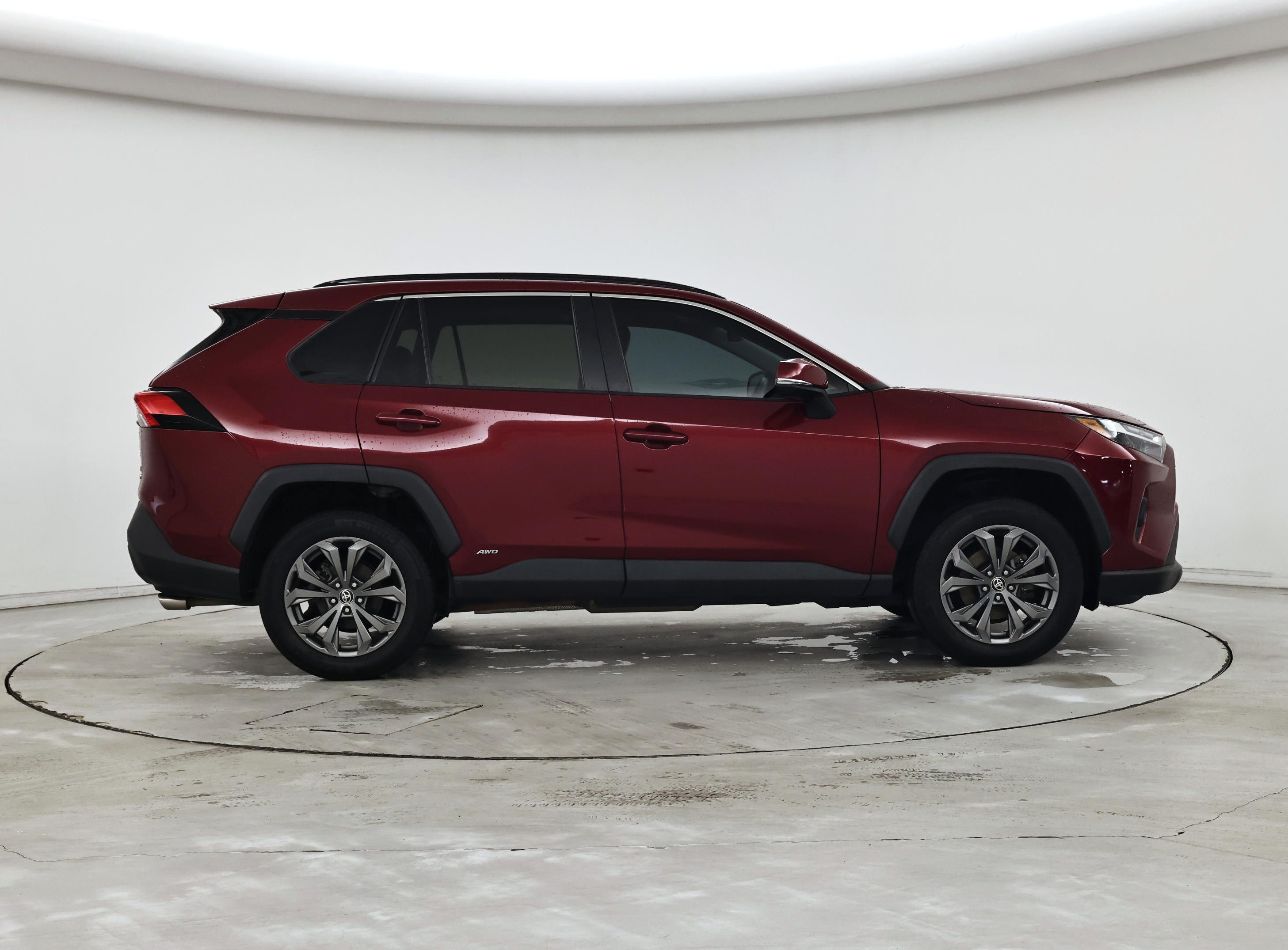 Thumbnail: 2022 Toyota RAV4 - 7