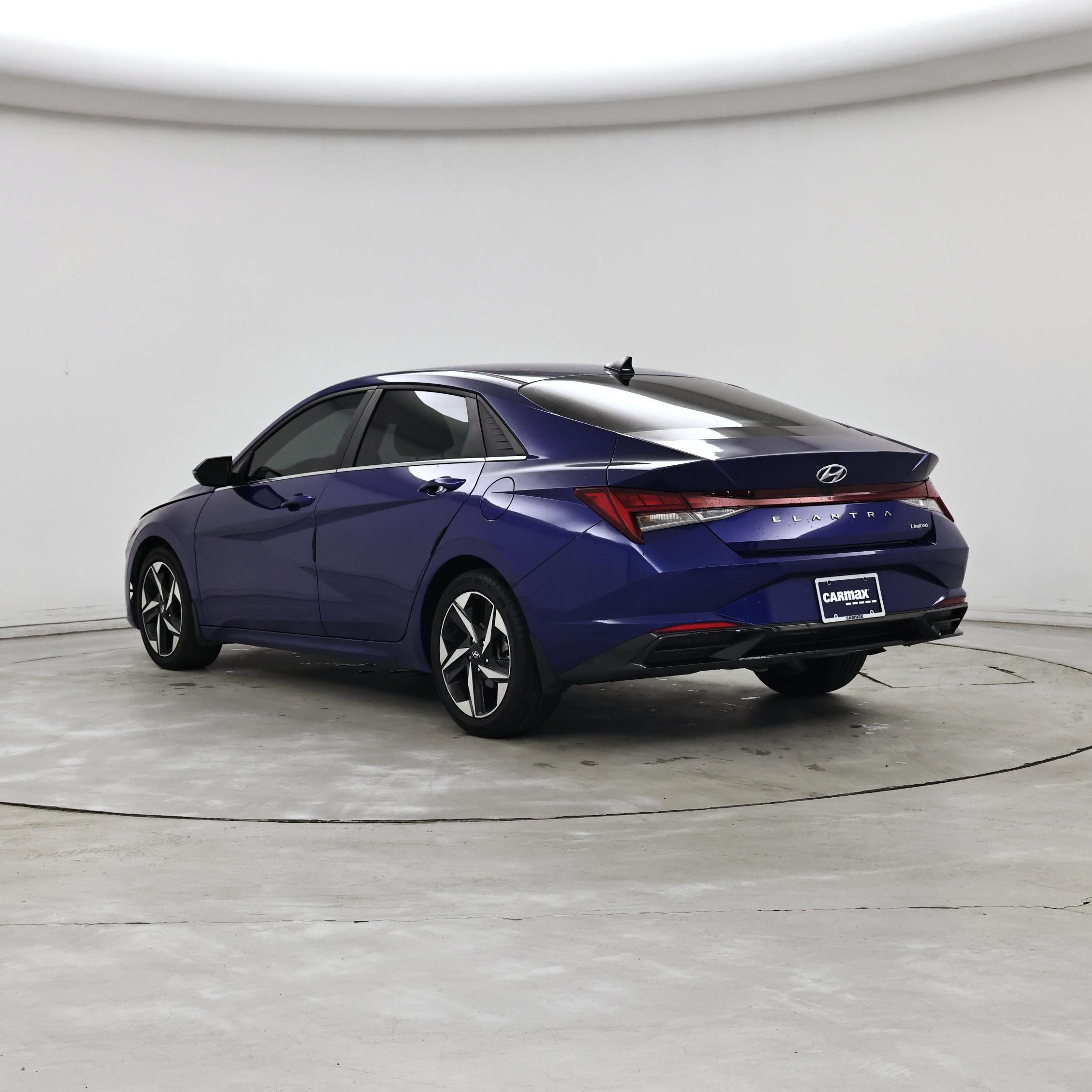 Thumbnail: 2023 Hyundai Elantra - 2
