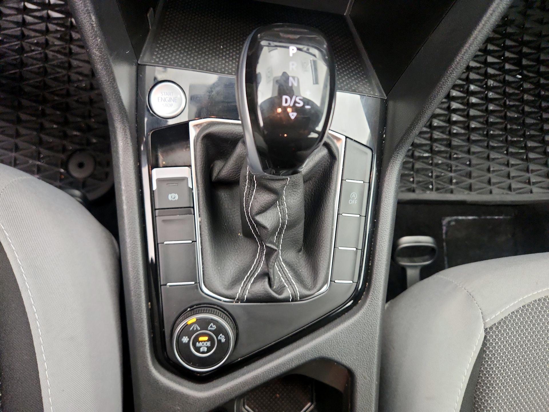 Thumbnail: 2024 Volkswagen Taos - 17
