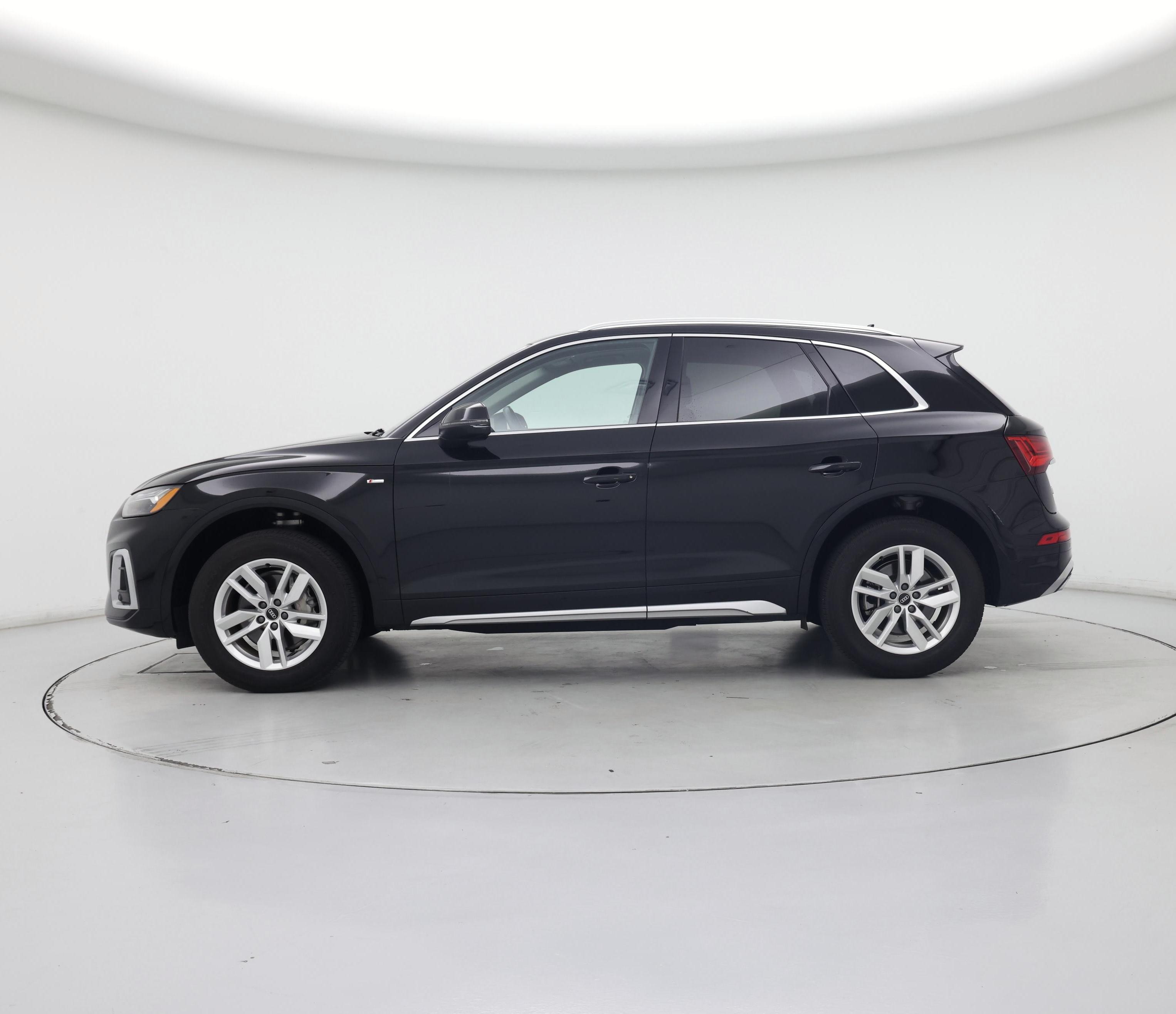 Thumbnail: 2023 Audi Q5 - 3