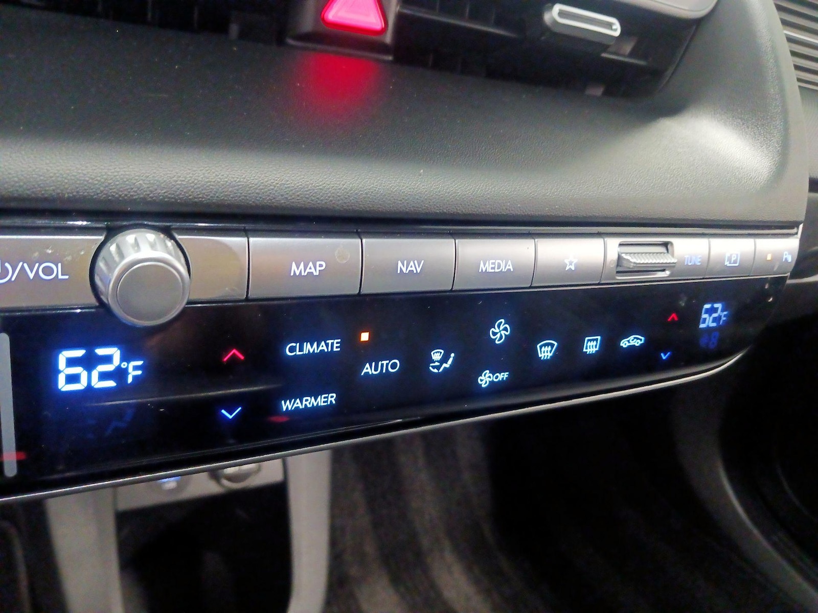 2024 Hyundai IONIQ 5 SEL - Photo 16
