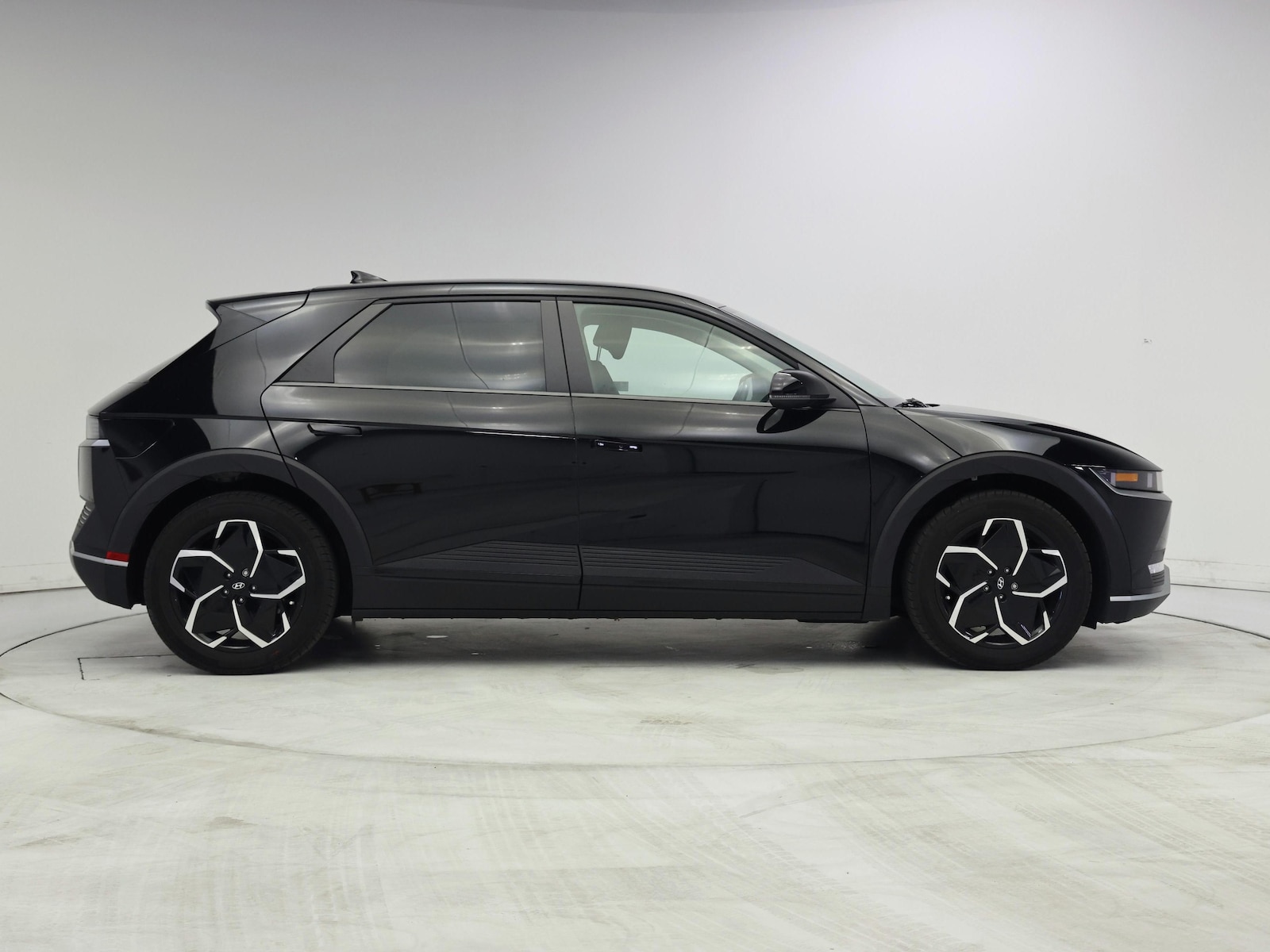 2024 Hyundai IONIQ 5 SEL - Photo 8