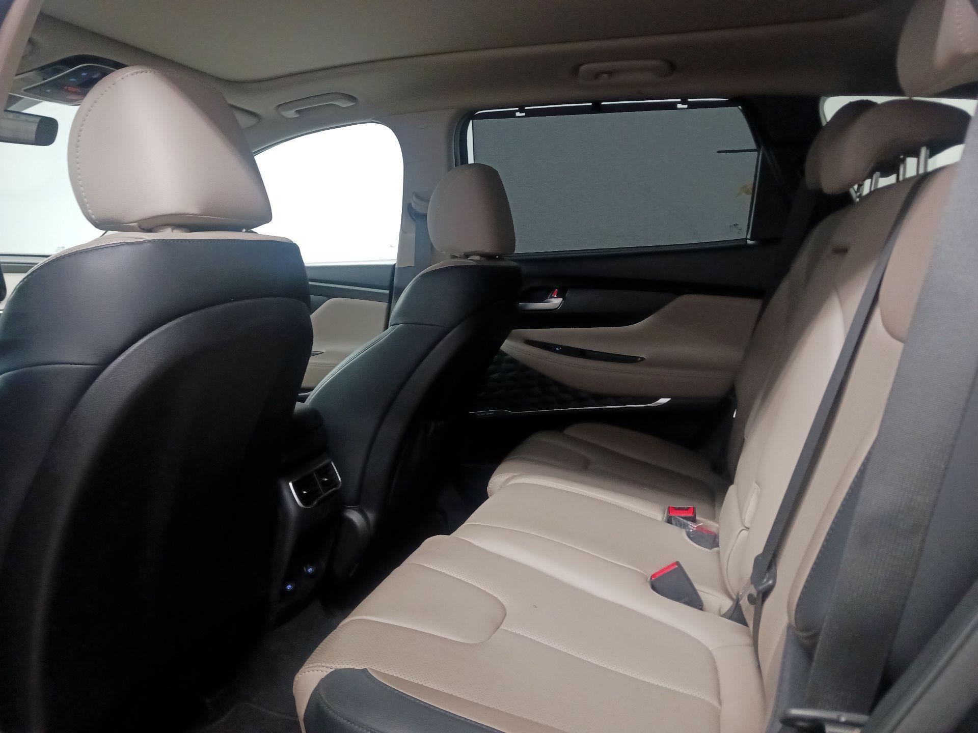 Thumbnail: 2023 Hyundai Santa Fe - 19