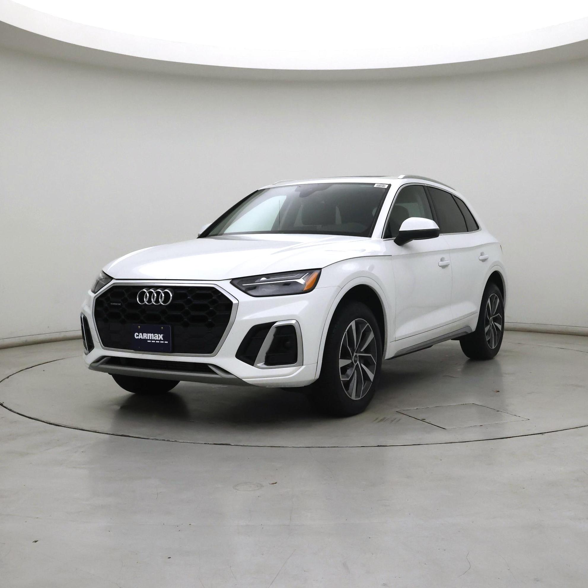 Thumbnail: 2023 Audi Q5 - 4