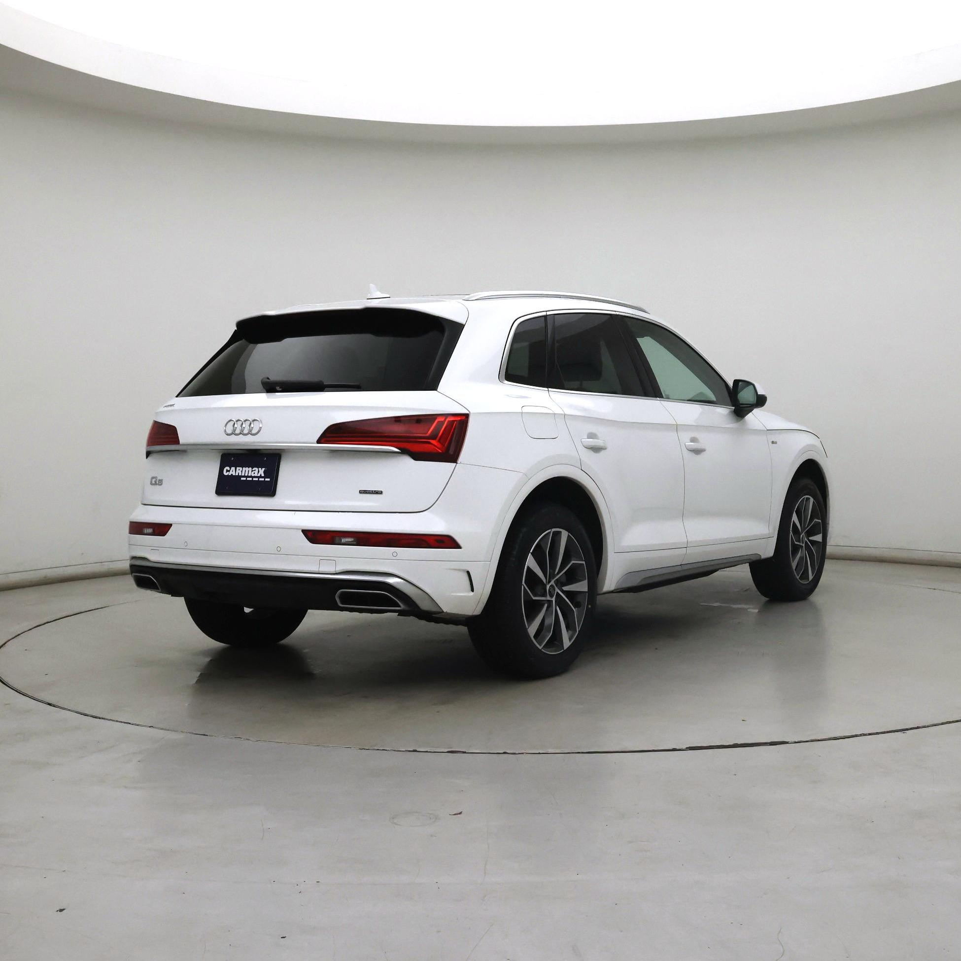 Thumbnail: 2023 Audi Q5 - 8