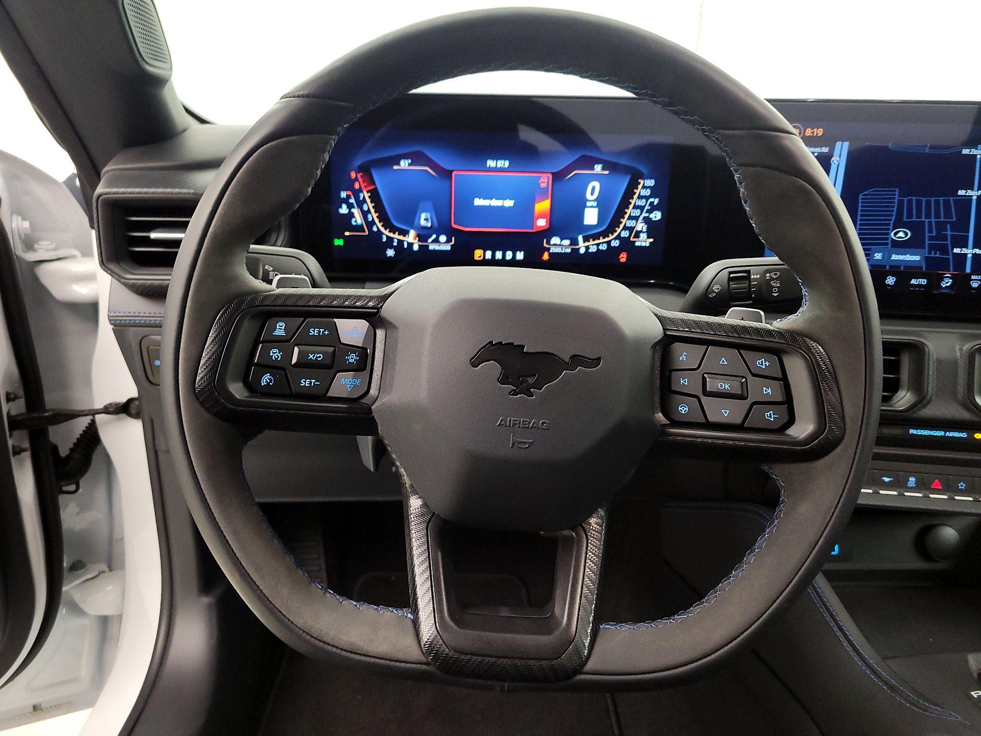 Thumbnail: 2025 Ford Mustang - 10
