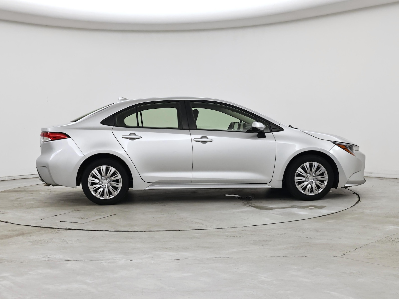 2022 Toyota Corolla LE - Photo 8