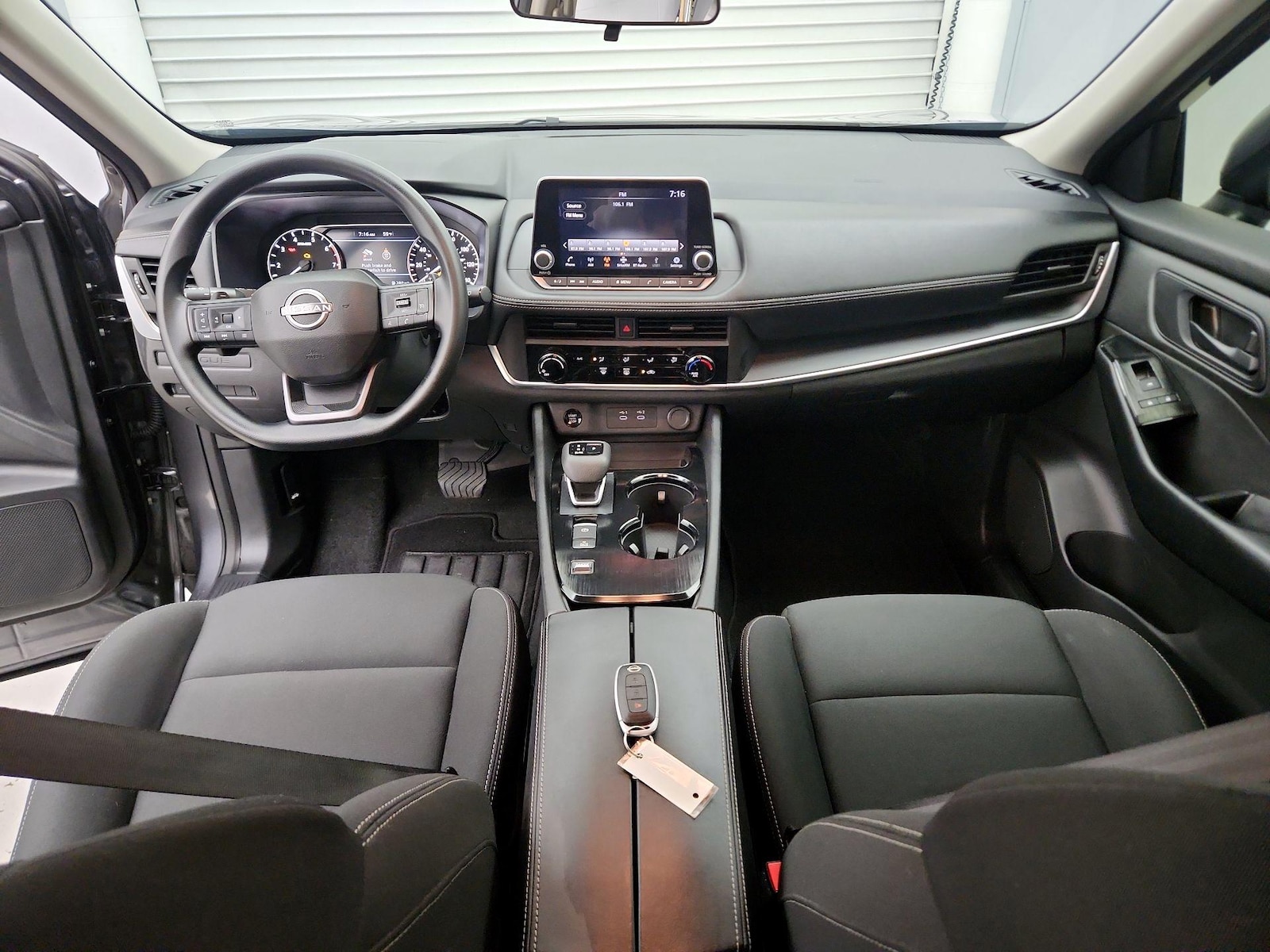 2025 Nissan Rogue S - Photo 10