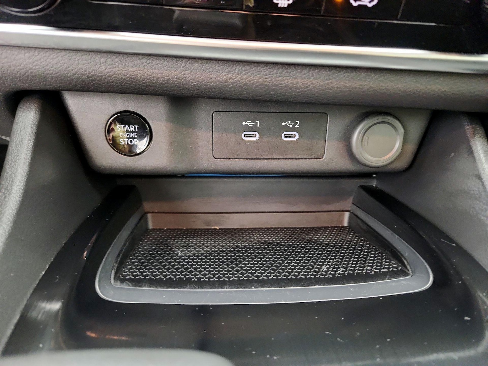 2025 Nissan Rogue S - Photo 19