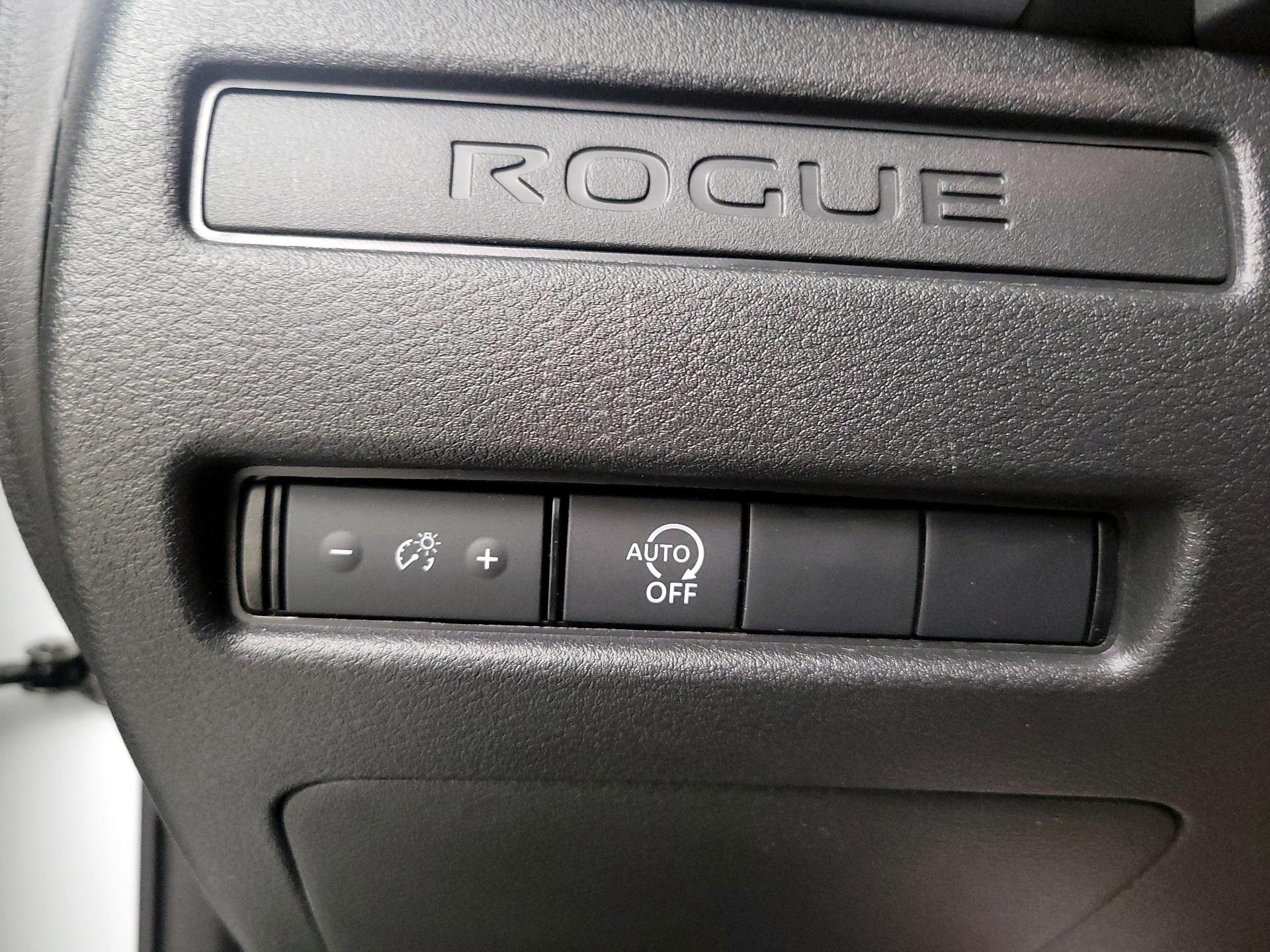 Thumbnail: 2025 Nissan Rogue - 13