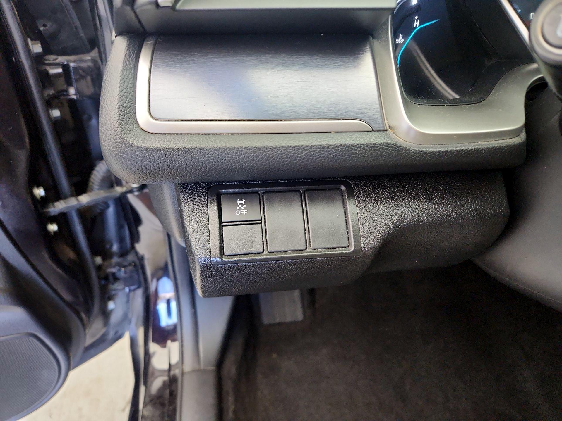 Thumbnail: 2016 Honda Civic - 13