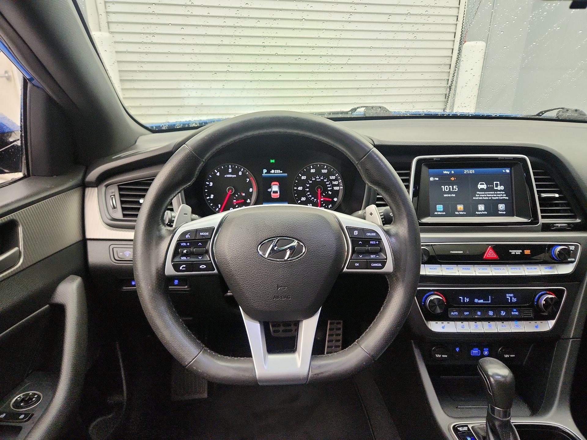 Thumbnail: 2019 Hyundai Sonata - 10