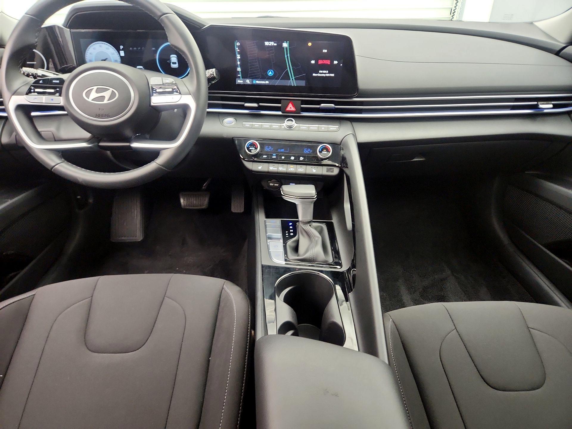 Thumbnail: 2025 Hyundai Elantra - 9