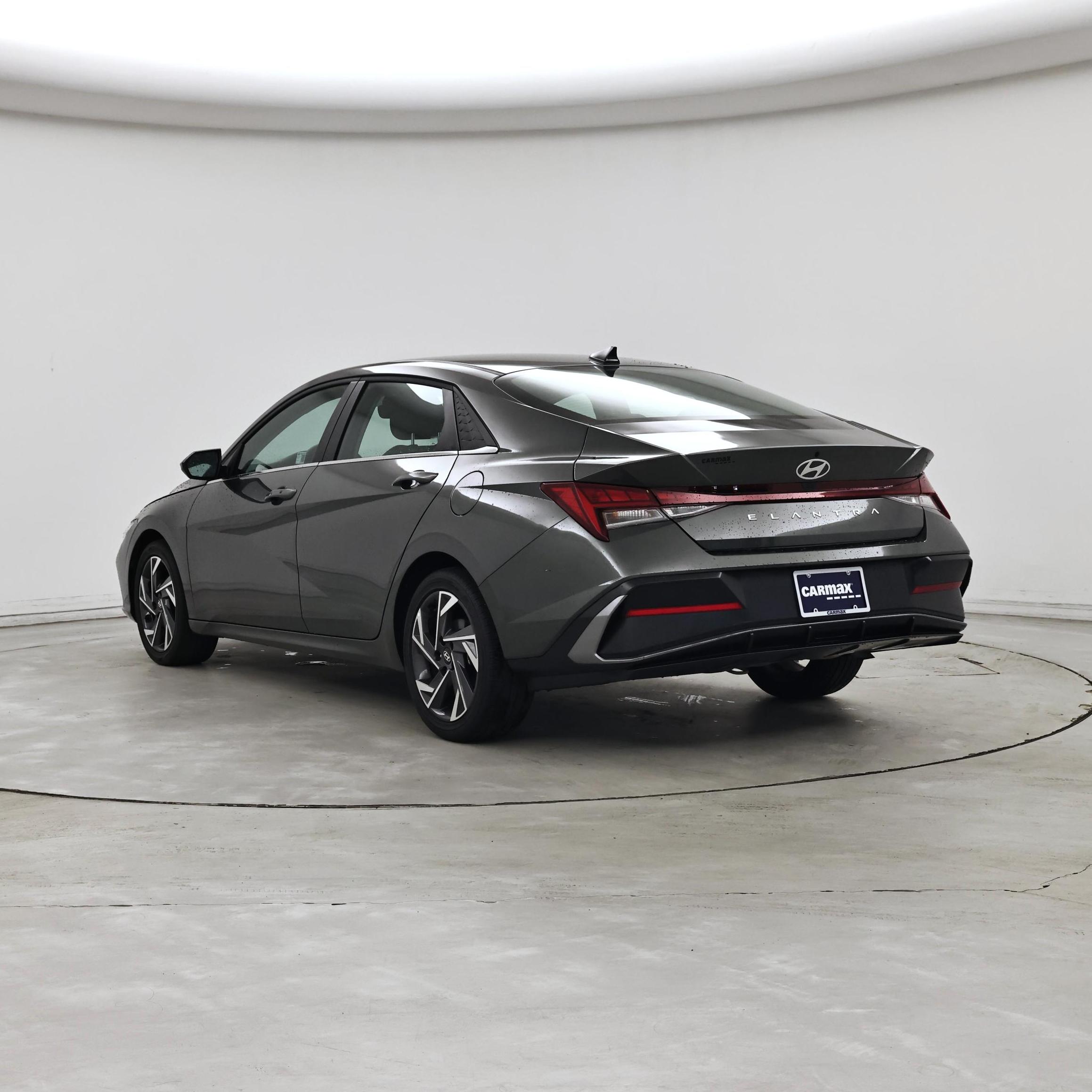 Thumbnail: 2025 Hyundai Elantra - 2