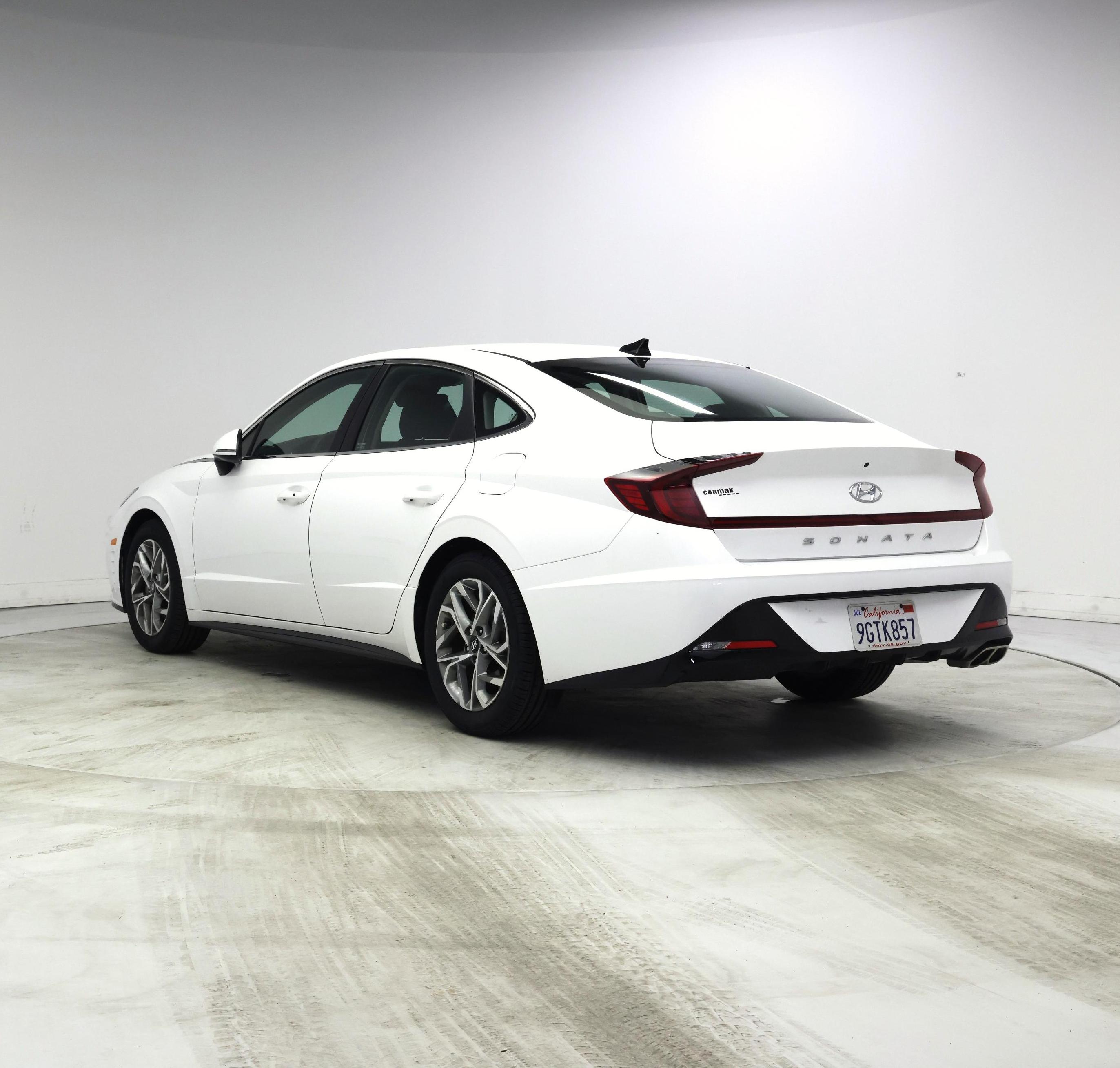 Thumbnail: 2023 Hyundai Sonata - 2