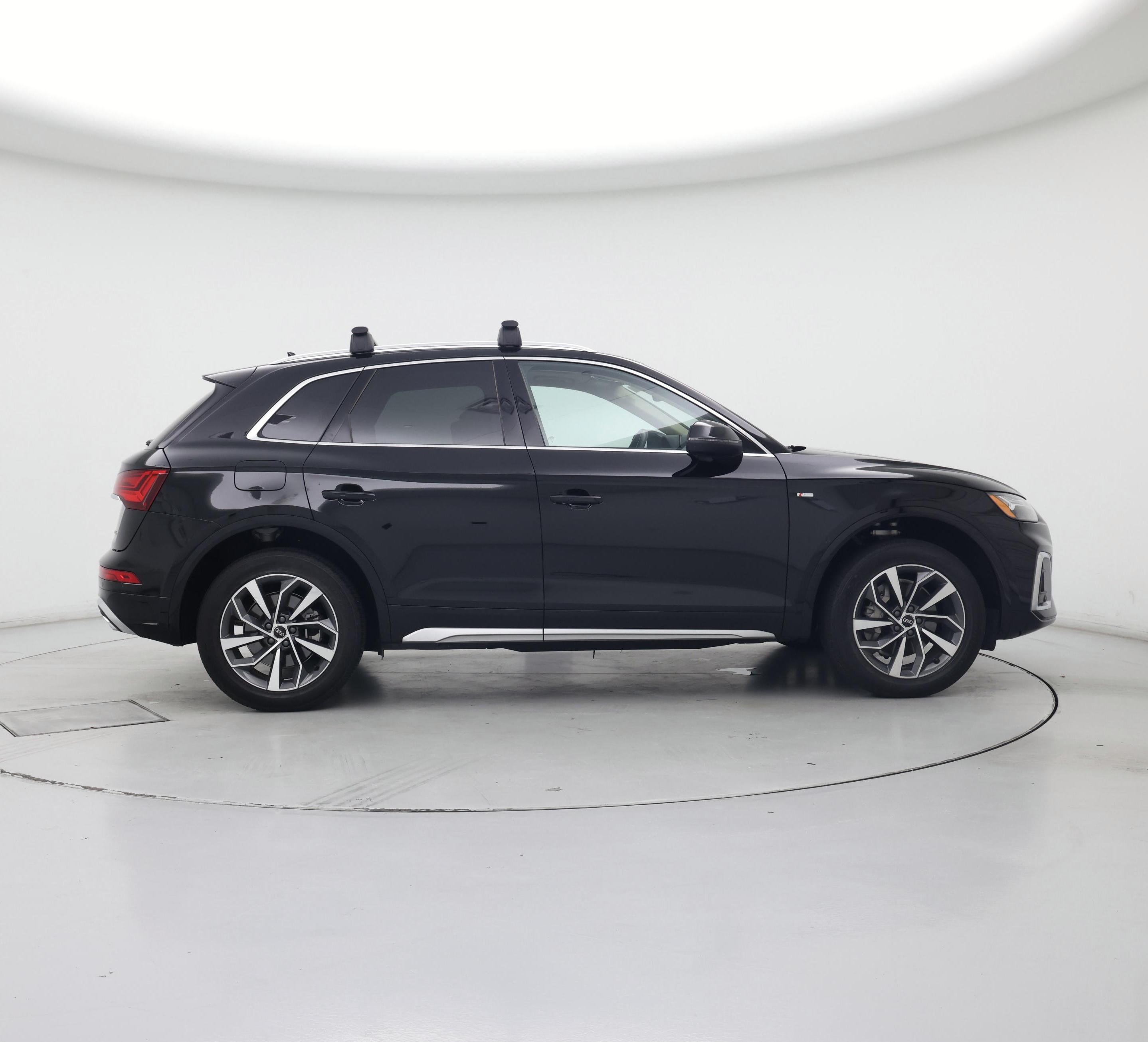 Thumbnail: 2023 Audi Q5 - 7