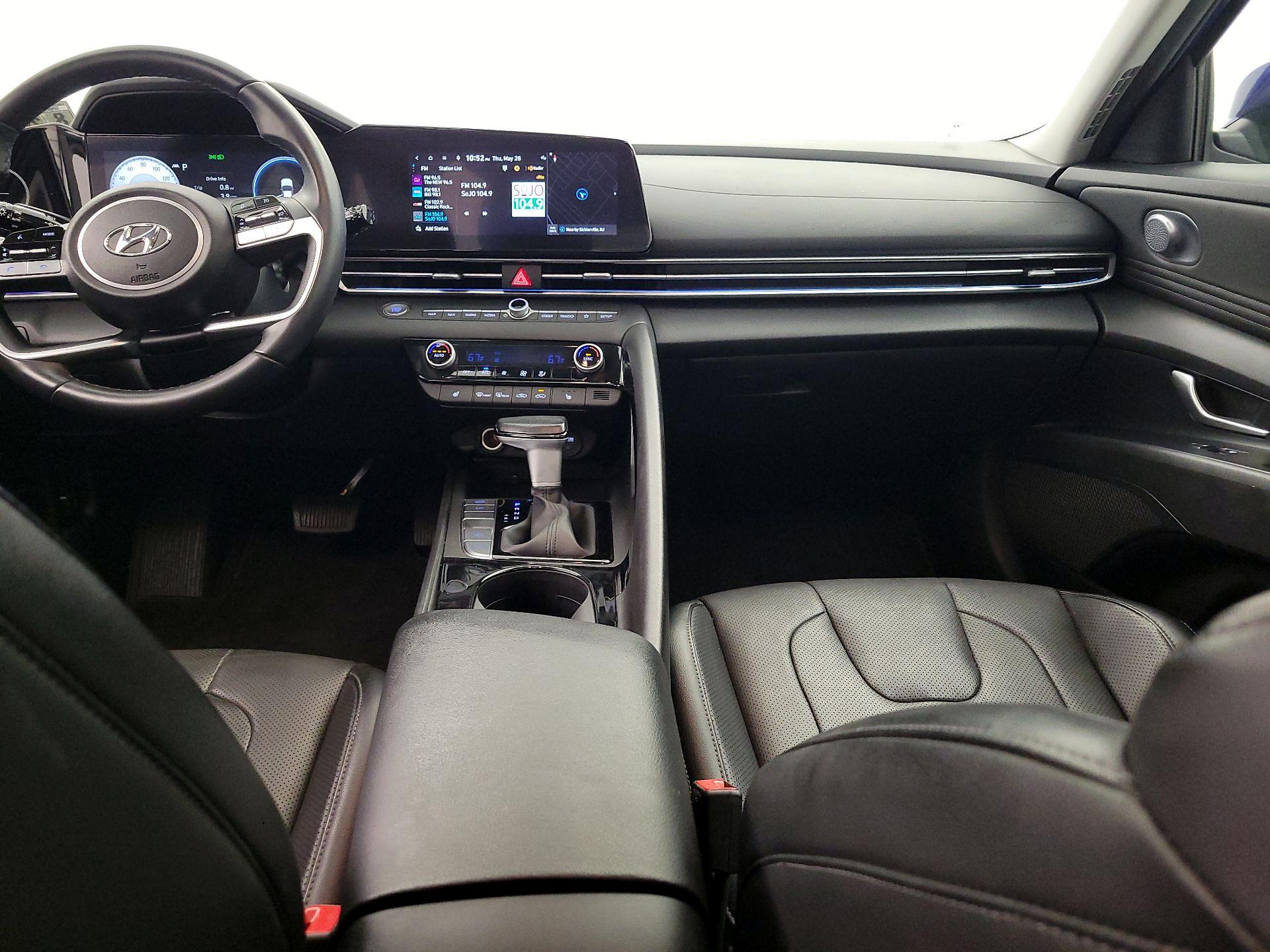 Thumbnail: 2023 Hyundai Elantra - 9