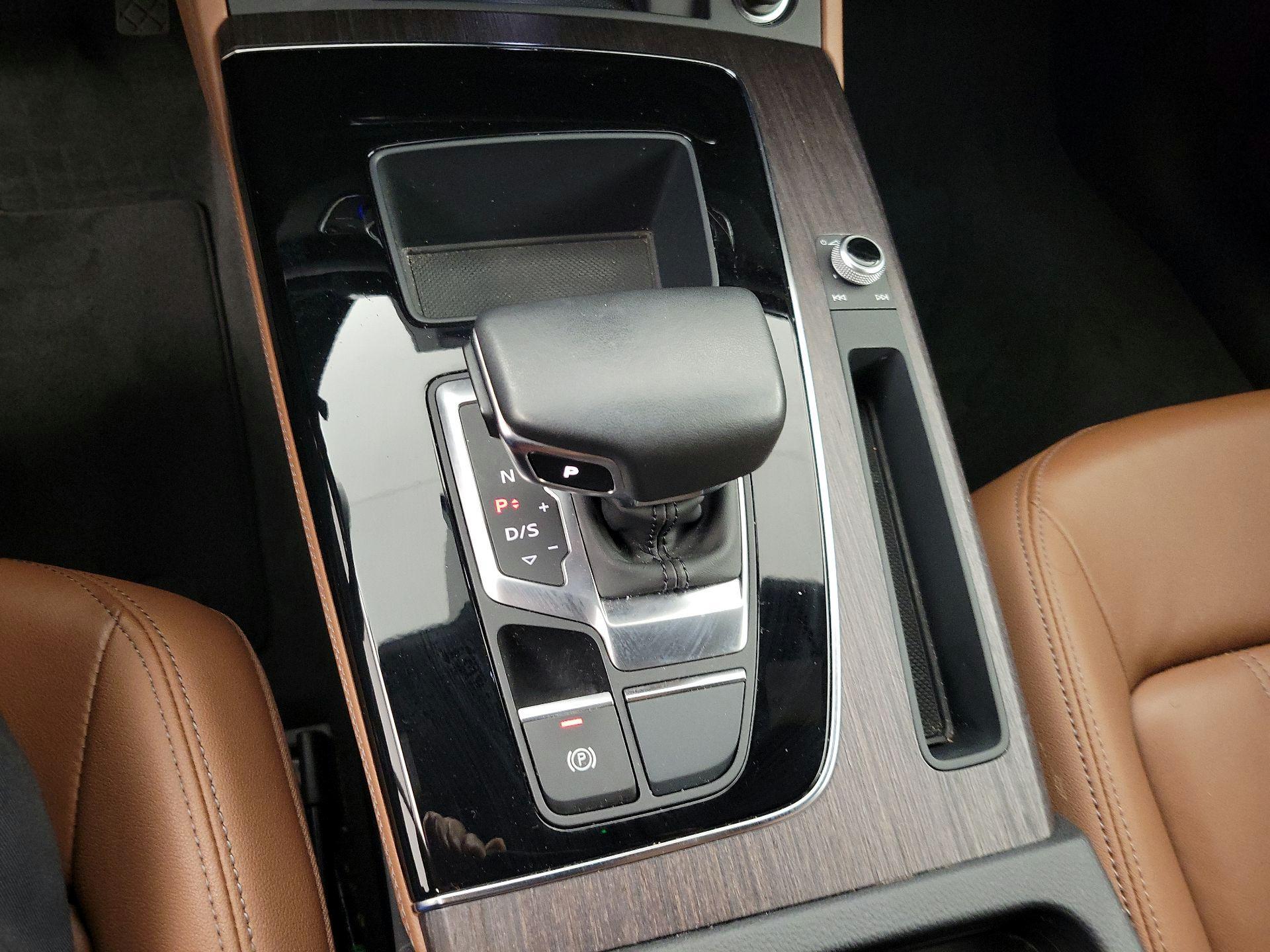 Thumbnail: 2023 Audi Q5 - 18