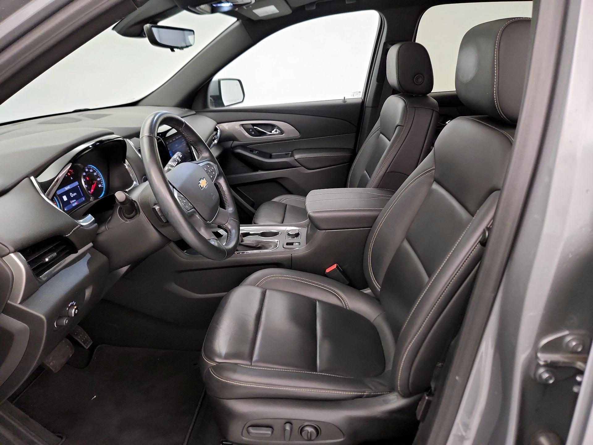 Thumbnail: 2023 Chevrolet Traverse - 11