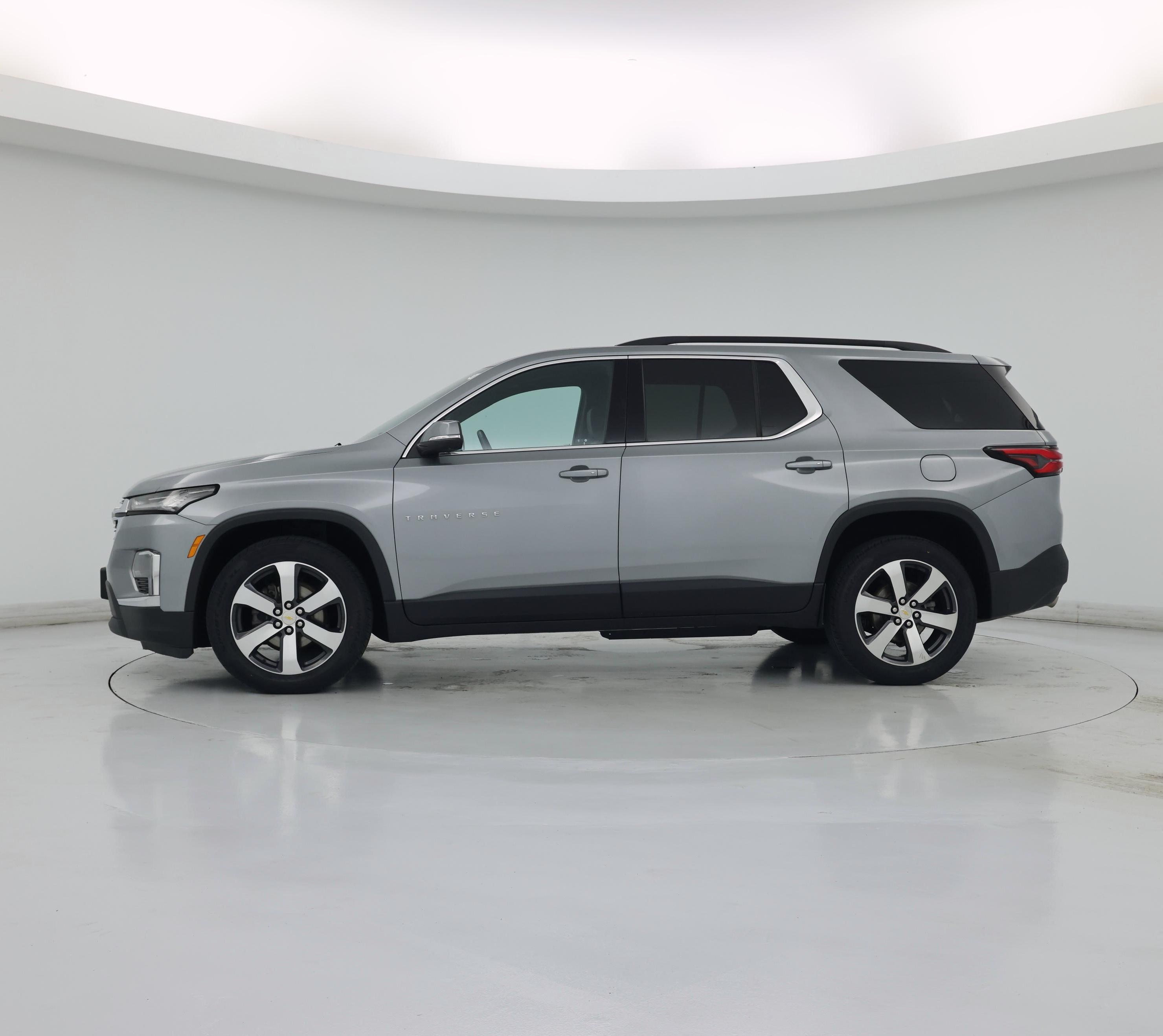 Thumbnail: 2023 Chevrolet Traverse - 3