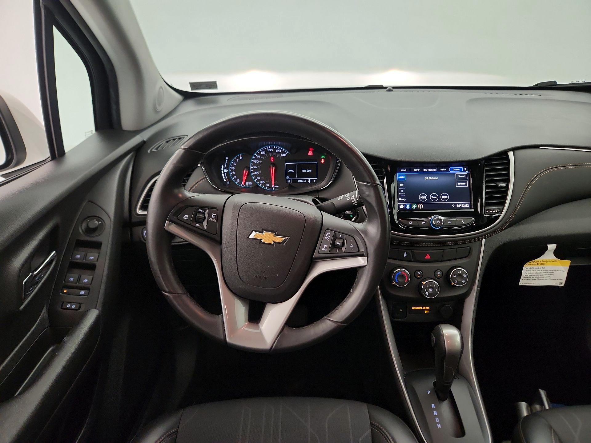 Thumbnail: 2022 Chevrolet Trax - 10