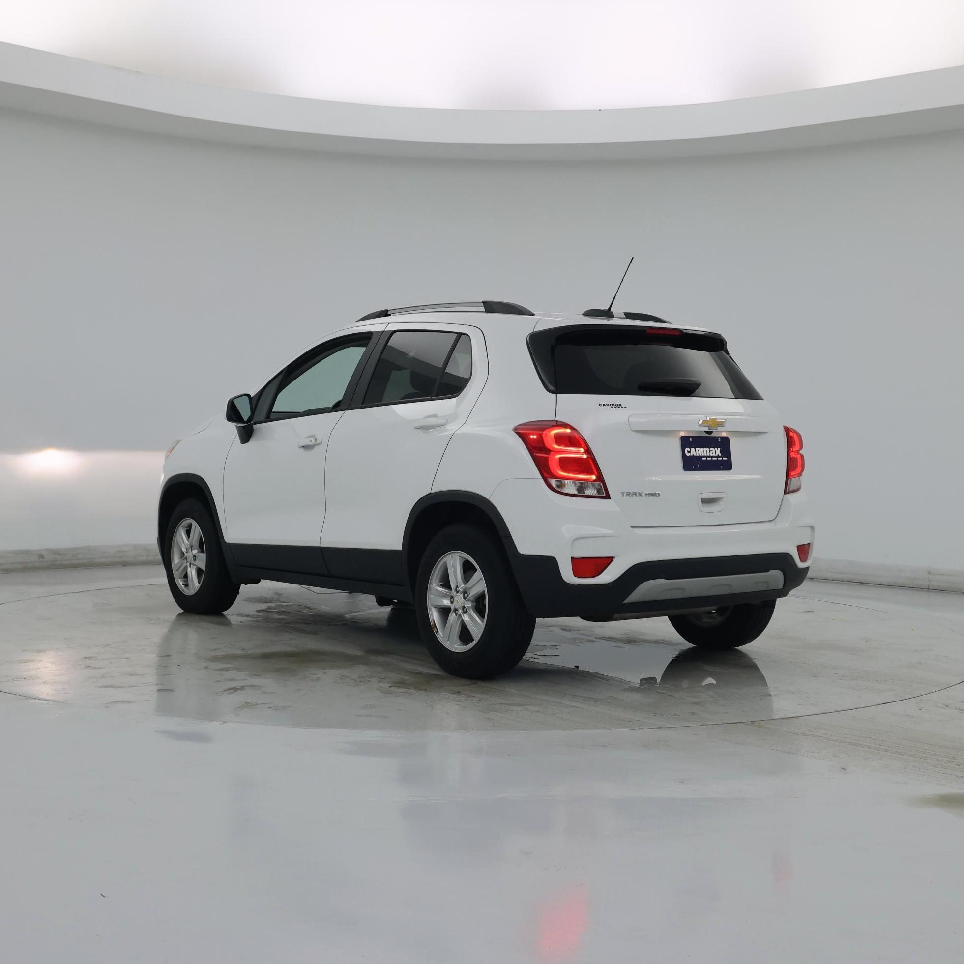Thumbnail: 2022 Chevrolet Trax - 2