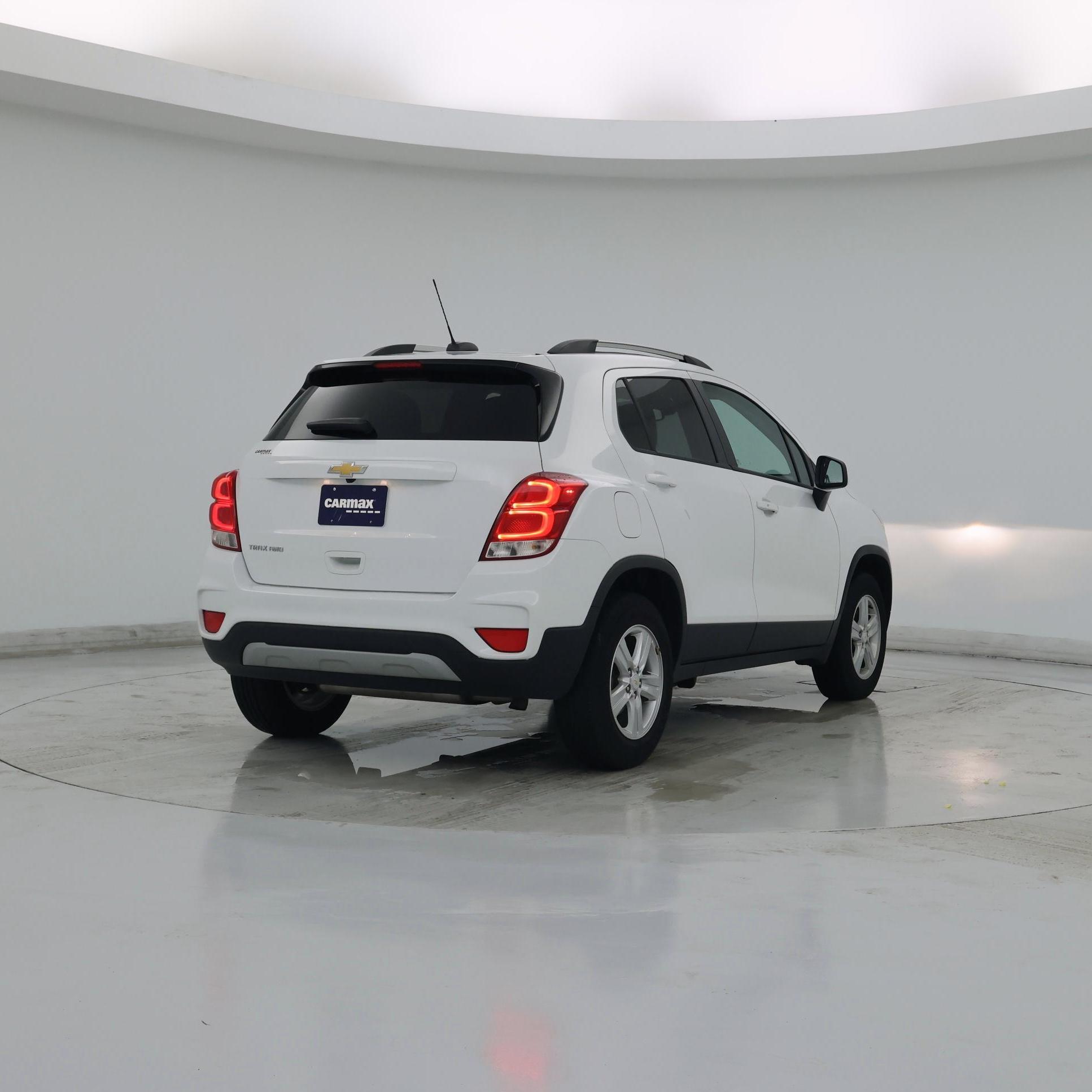Thumbnail: 2022 Chevrolet Trax - 8
