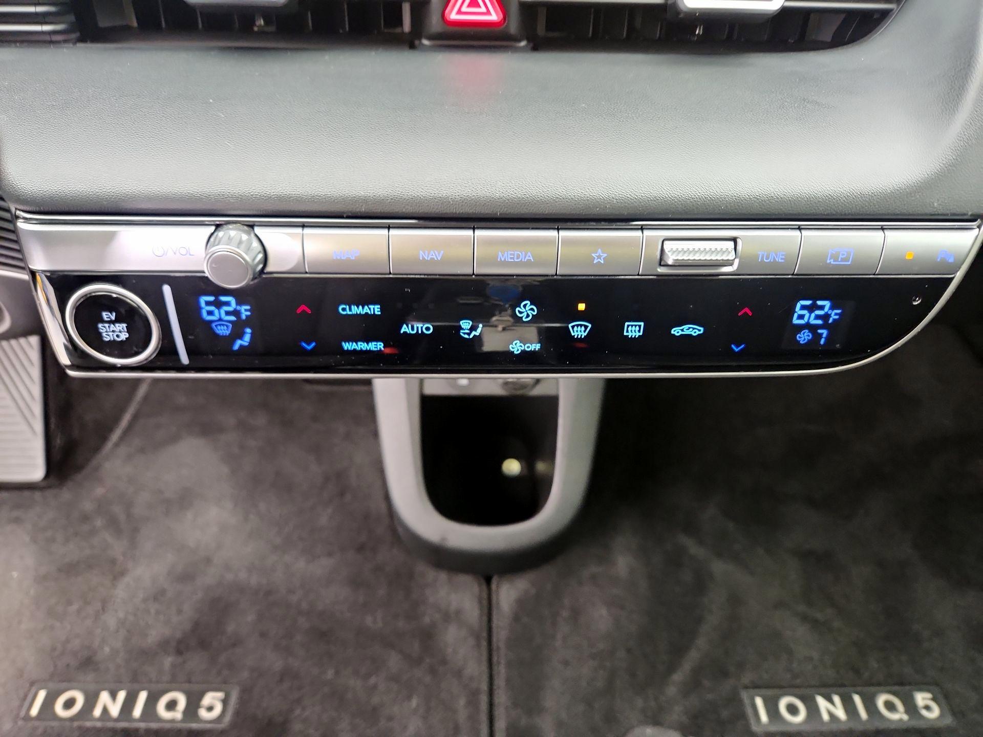 Thumbnail: 2024 Hyundai Ioniq 5 - 17