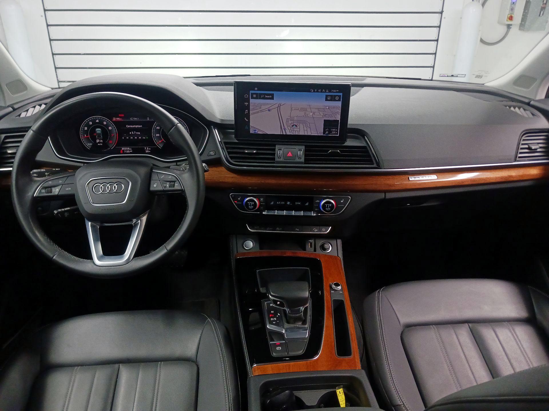 Thumbnail: 2023 Audi Q5 - 9