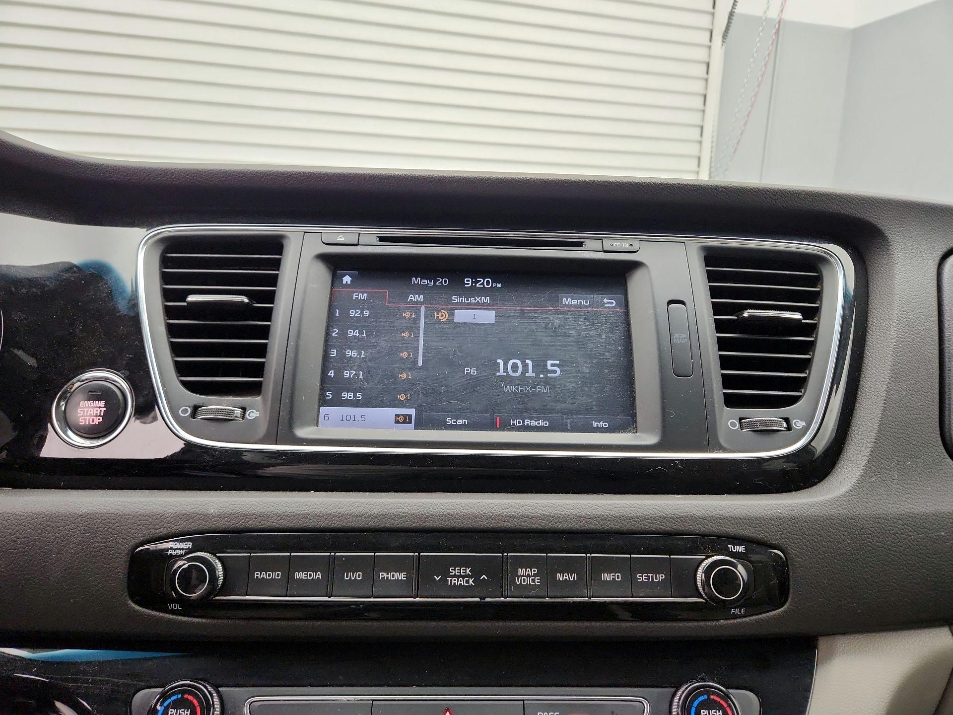 Thumbnail: 2018 Kia Sedona - 16