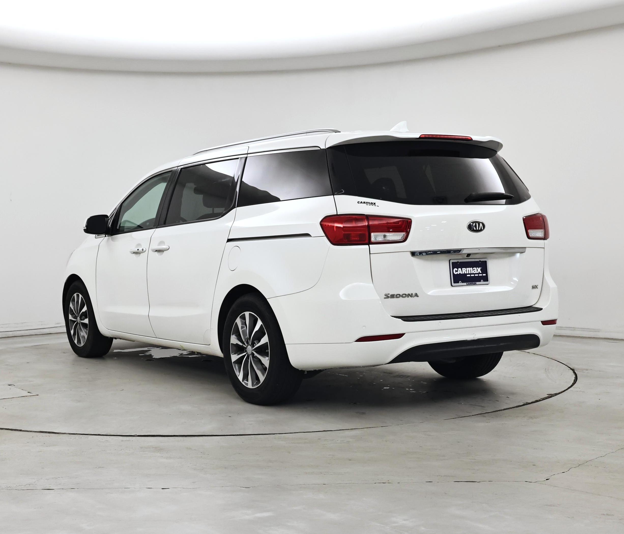 Thumbnail: 2018 Kia Sedona - 2