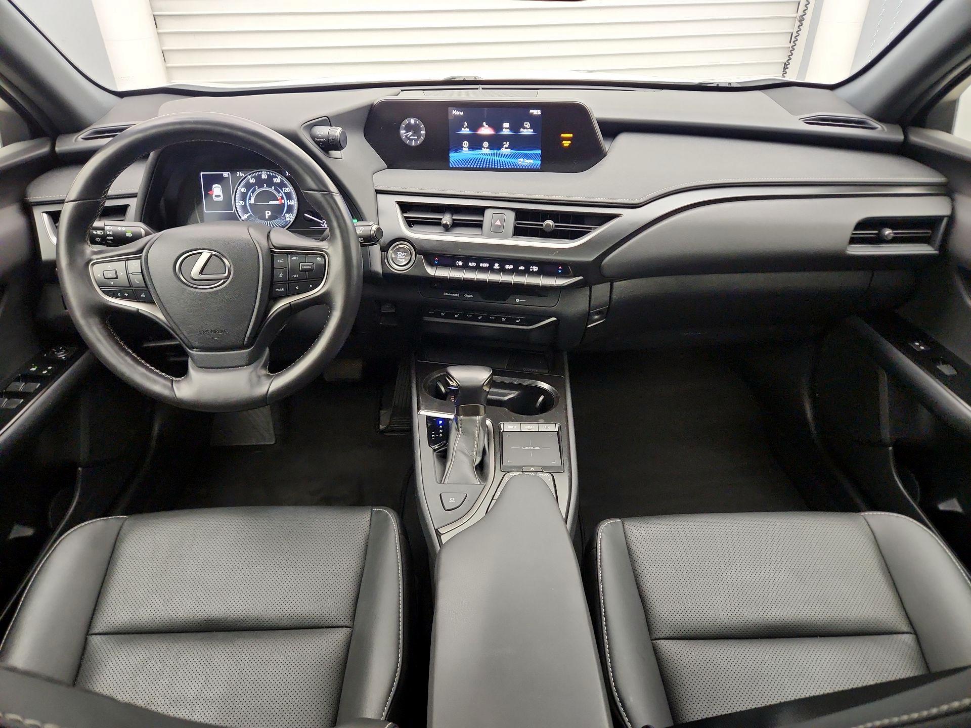 Thumbnail: 2021 Lexus UX - 9