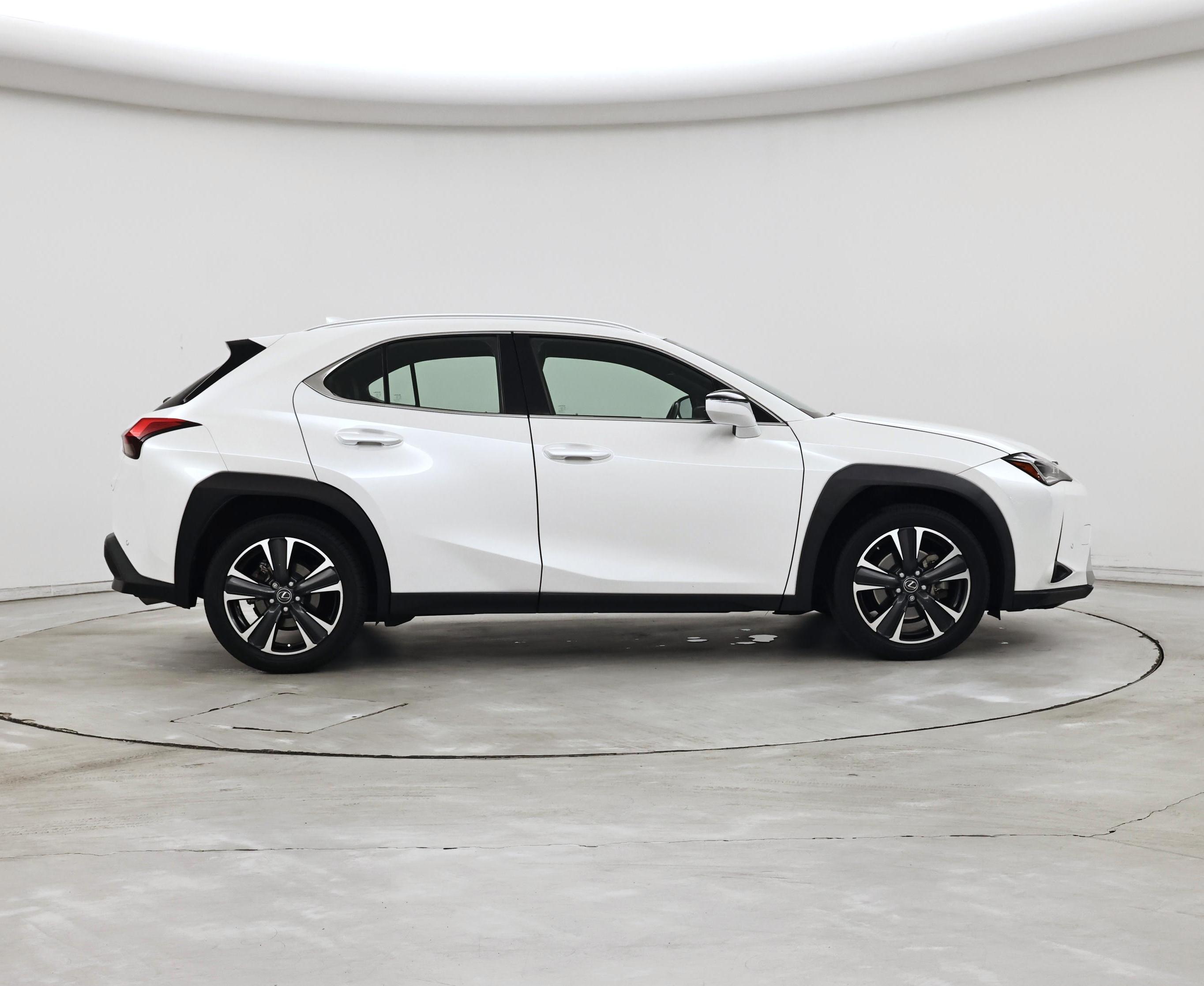 Thumbnail: 2021 Lexus UX - 7